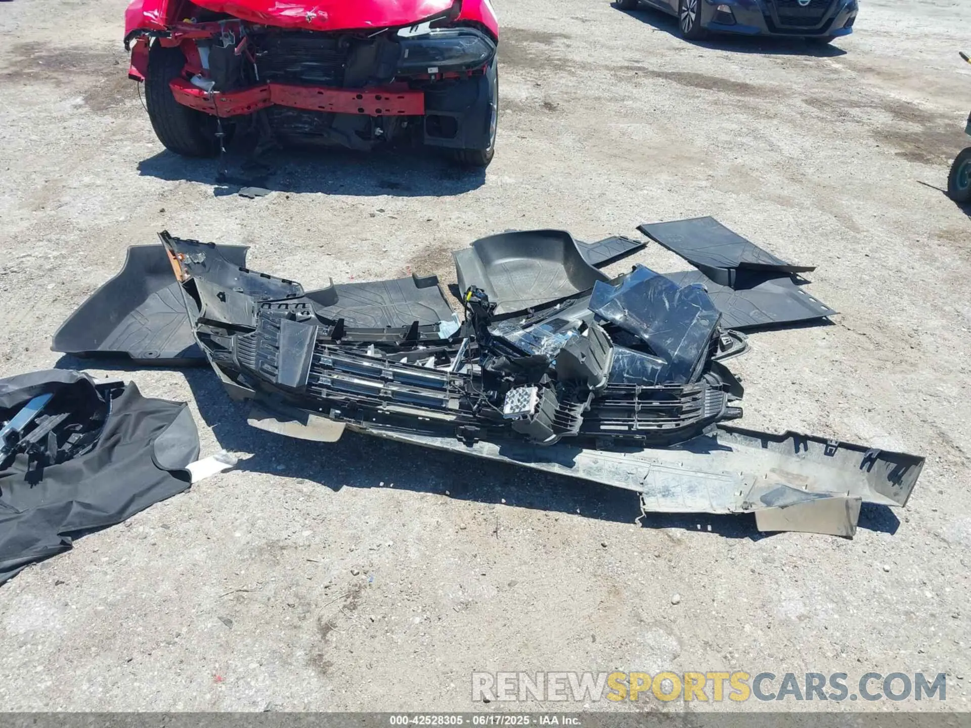 12 Photograph of a damaged car 1GNSKSKDXMR195984 CHEVROLET TAHOE 2021