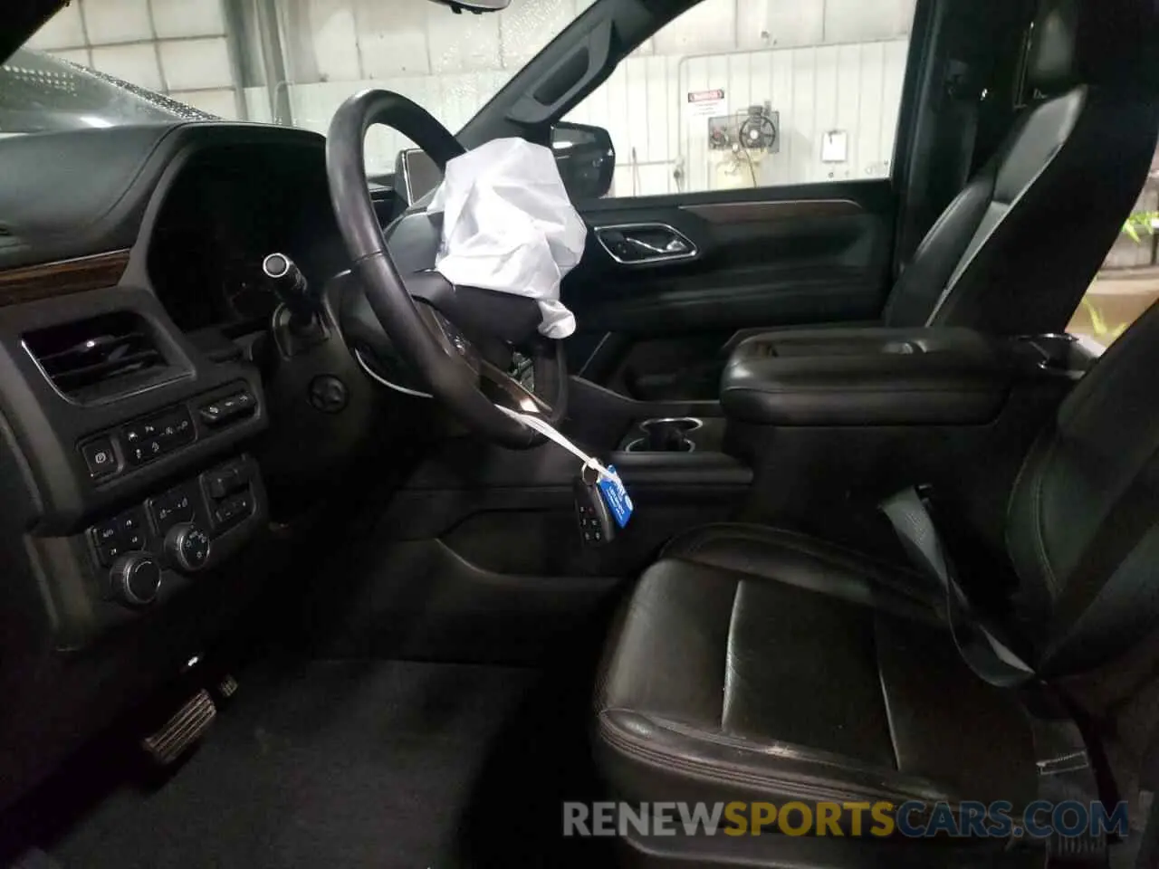 7 Photograph of a damaged car 1GNSKTKL6MR124357 CHEVROLET TAHOE 2021