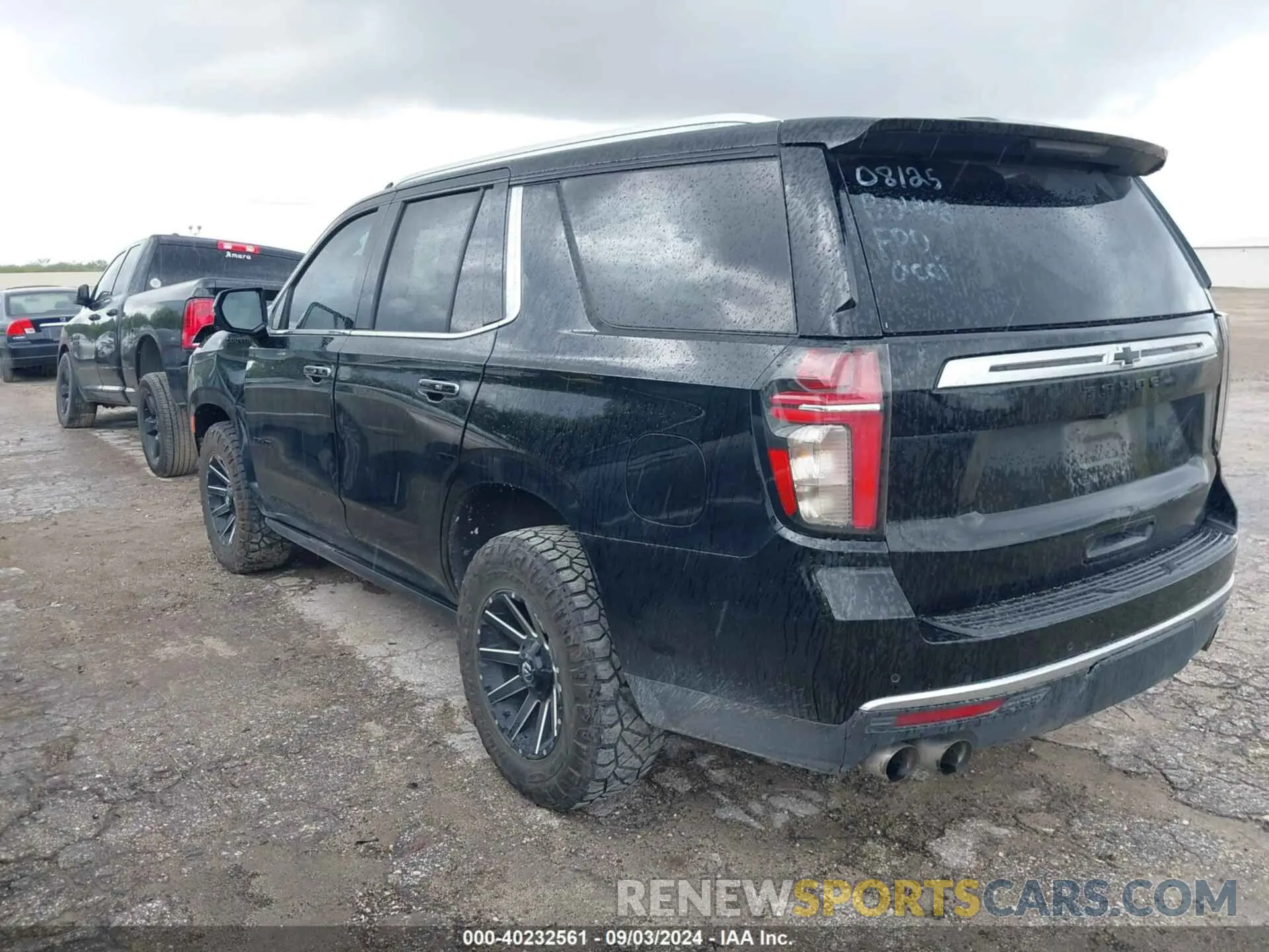 3 Photograph of a damaged car 1GNSKTKL7MR330223 CHEVROLET TAHOE 2021