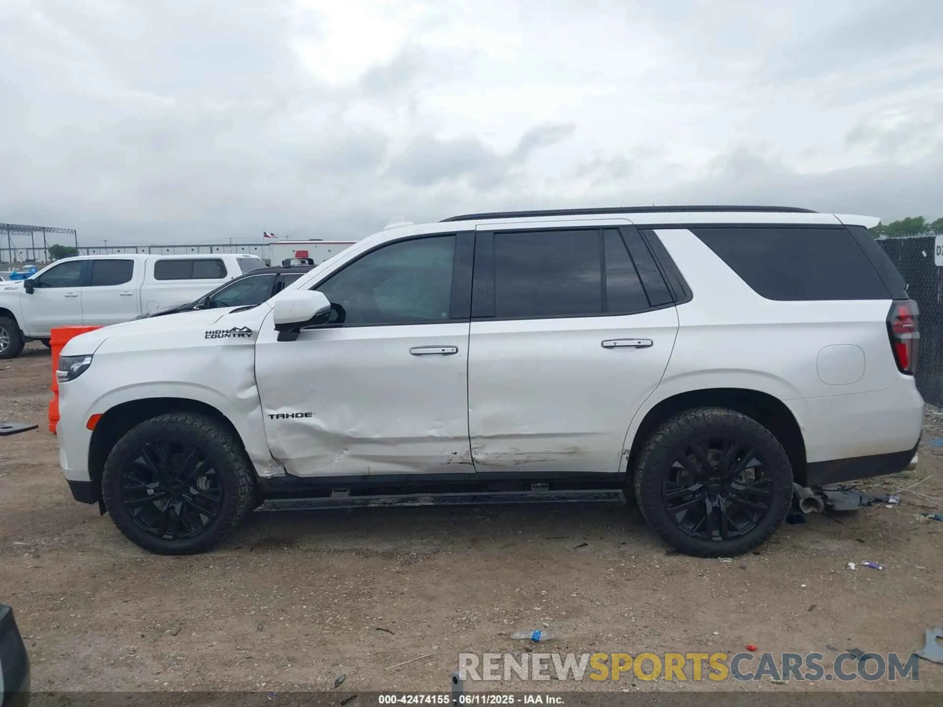 14 Photograph of a damaged car 1GNSKTKLXMR103513 CHEVROLET TAHOE 2021
