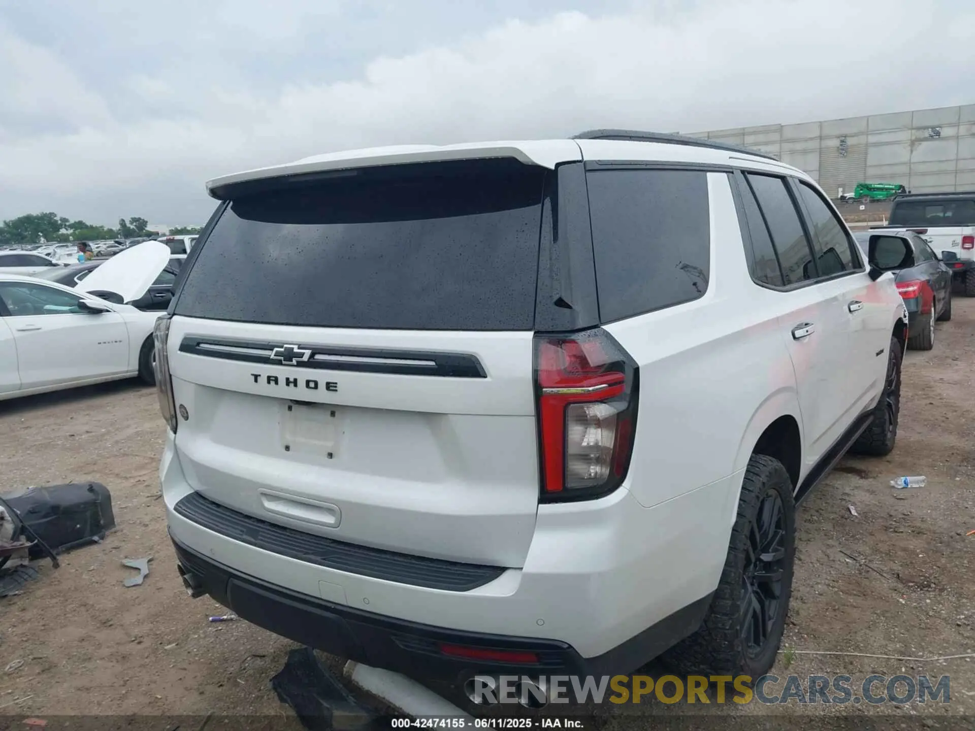 4 Photograph of a damaged car 1GNSKTKLXMR103513 CHEVROLET TAHOE 2021