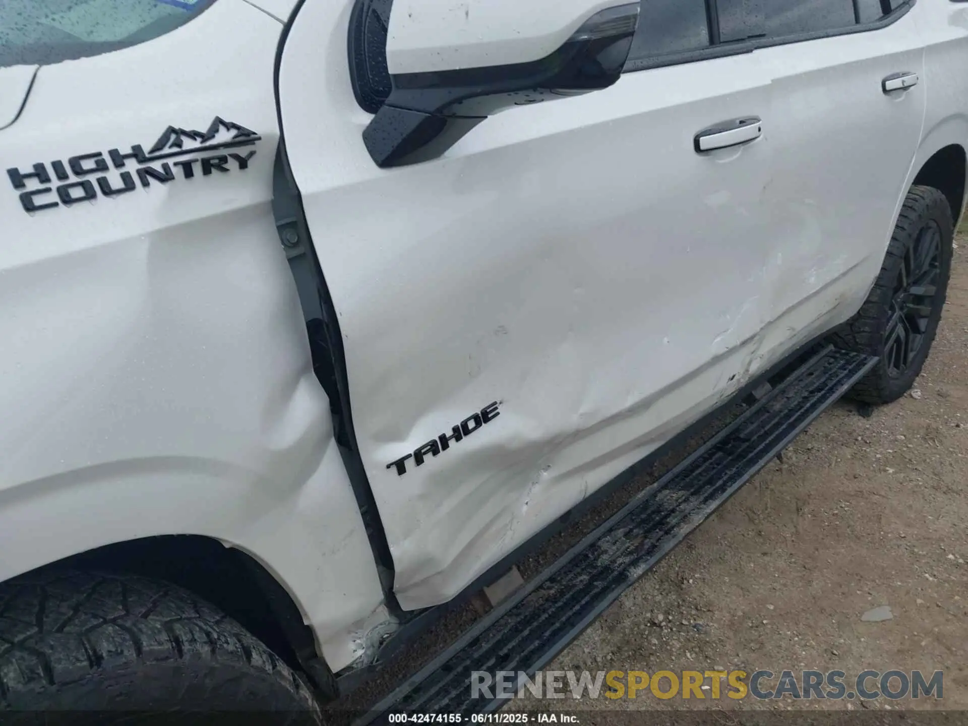 6 Photograph of a damaged car 1GNSKTKLXMR103513 CHEVROLET TAHOE 2021