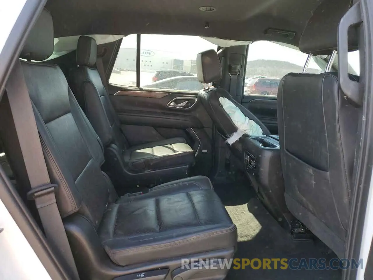 12 Photograph of a damaged car 1GNSKTKLXMR166711 CHEVROLET TAHOE 2021