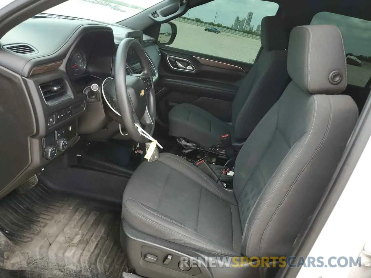 7 Photograph of a damaged car 1NGSCLED0MR351867 CHEVROLET TAHOE 2021