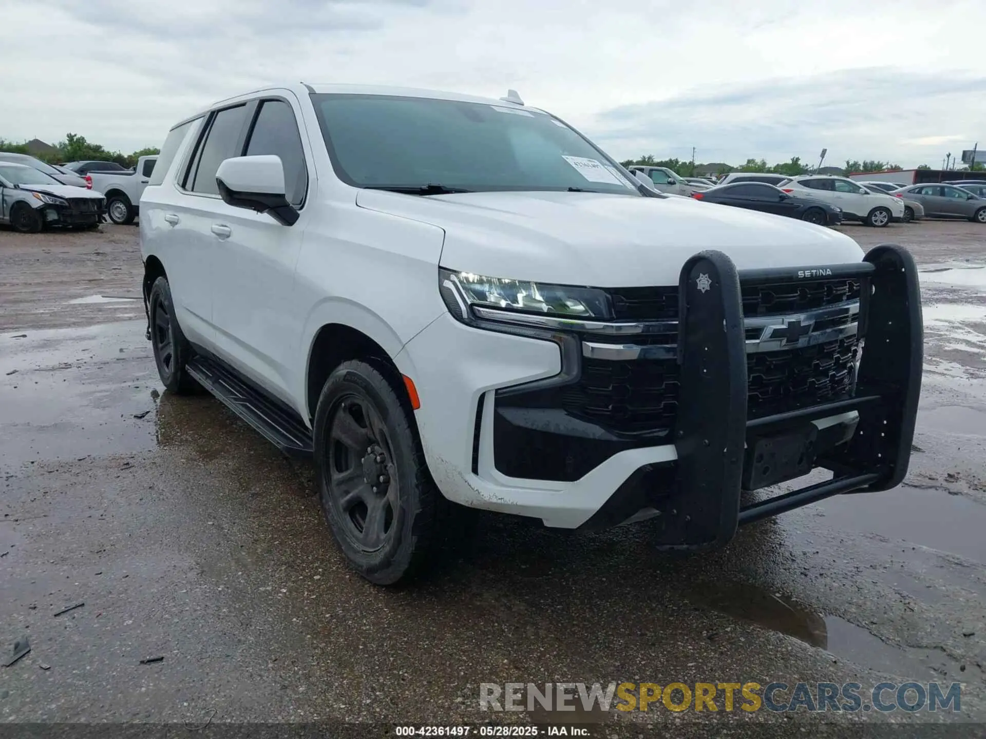 1 Photograph of a damaged car 1GBSCLED3NR233598 CHEVROLET TAHOE 2022
