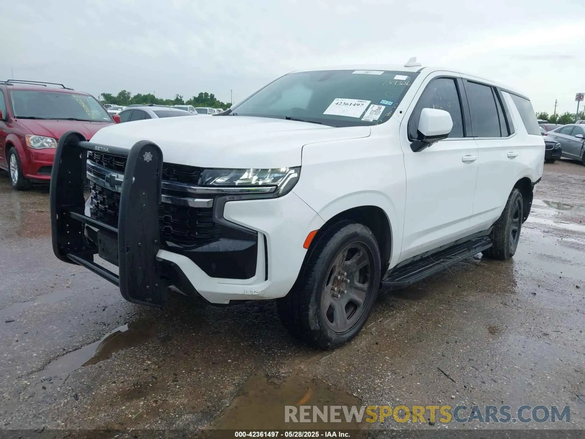 2 Photograph of a damaged car 1GBSCLED3NR233598 CHEVROLET TAHOE 2022
