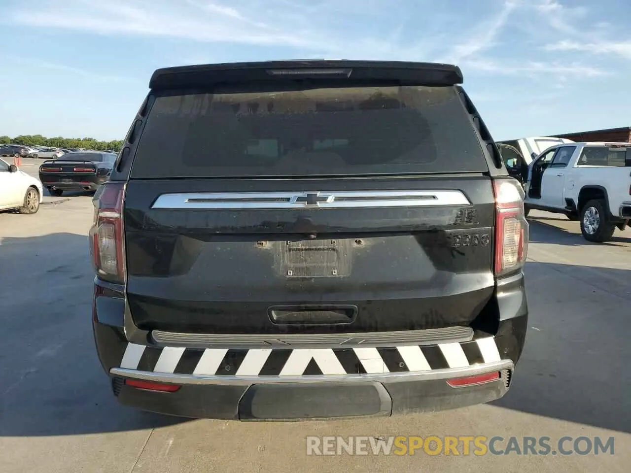 6 Photograph of a damaged car 1GNSCLED1NR218049 CHEVROLET TAHOE 2022