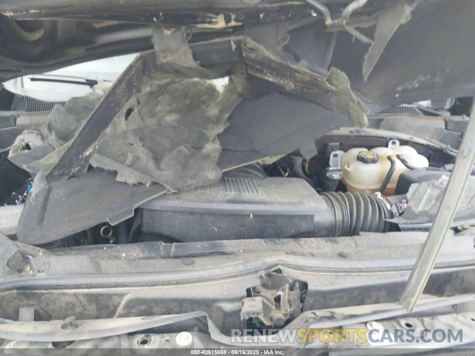 10 Photograph of a damaged car 1GNSCLED4NR235962 CHEVROLET TAHOE 2022