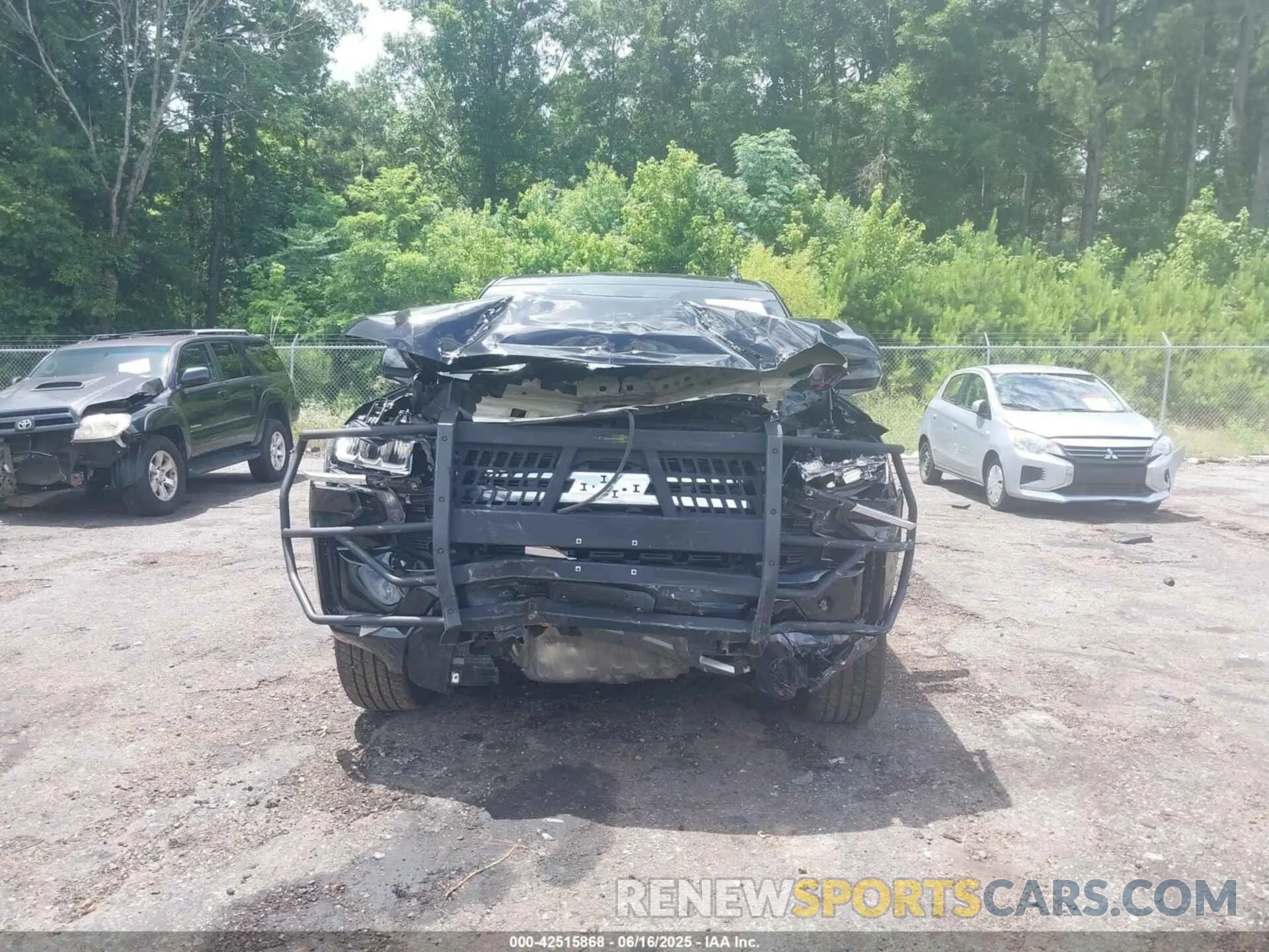12 Photograph of a damaged car 1GNSCLED4NR235962 CHEVROLET TAHOE 2022