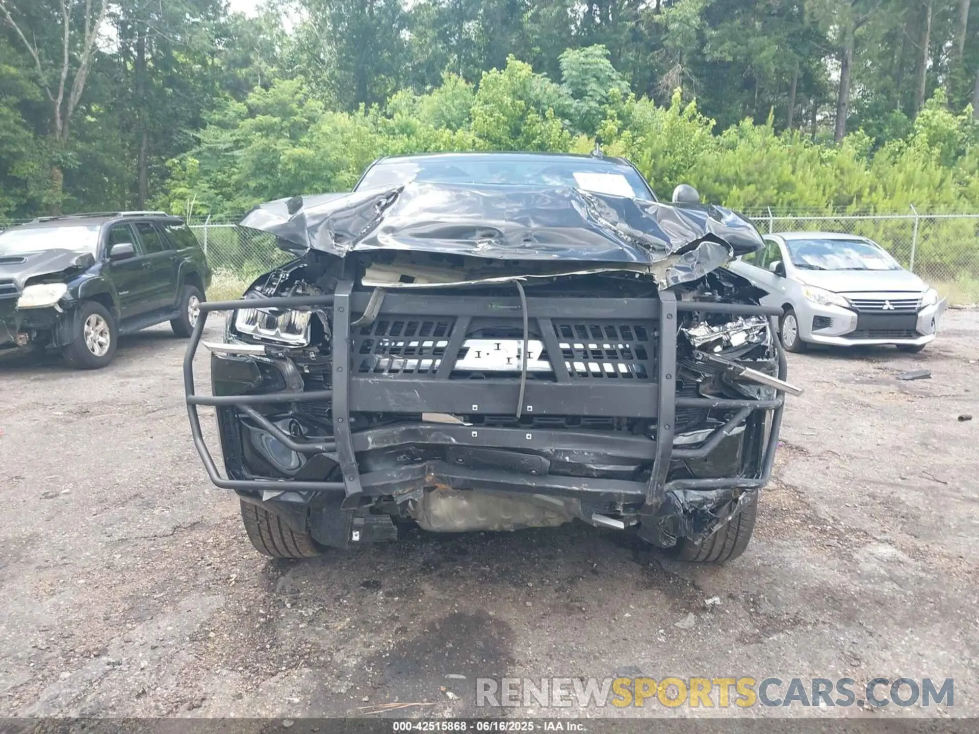 6 Photograph of a damaged car 1GNSCLED4NR235962 CHEVROLET TAHOE 2022