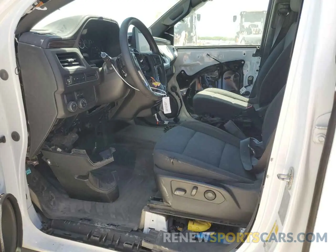 7 Photograph of a damaged car 1GNSCLED8NR247807 CHEVROLET TAHOE 2022
