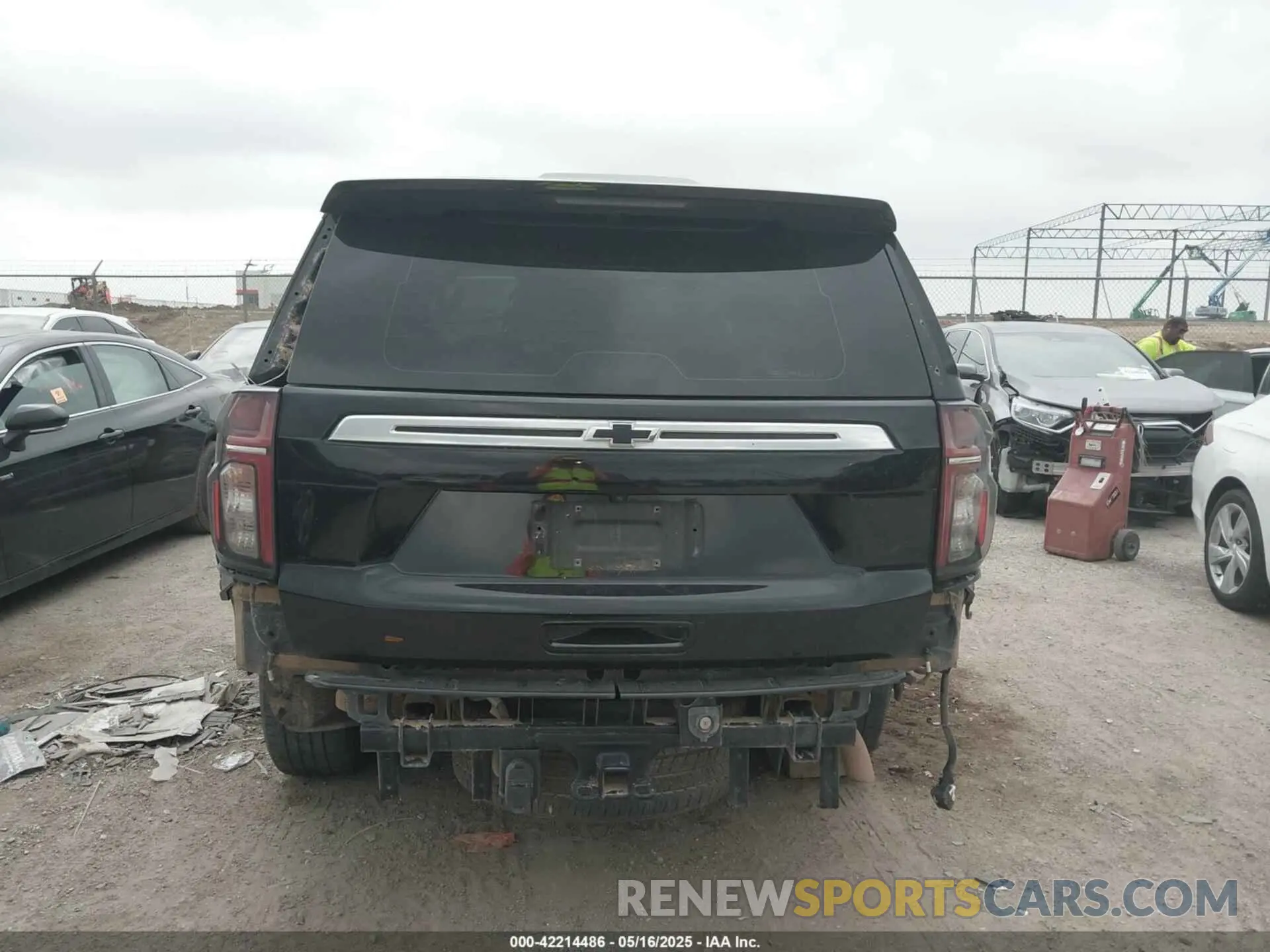 16 Photograph of a damaged car 1GNSCLED9NR224133 CHEVROLET TAHOE 2022