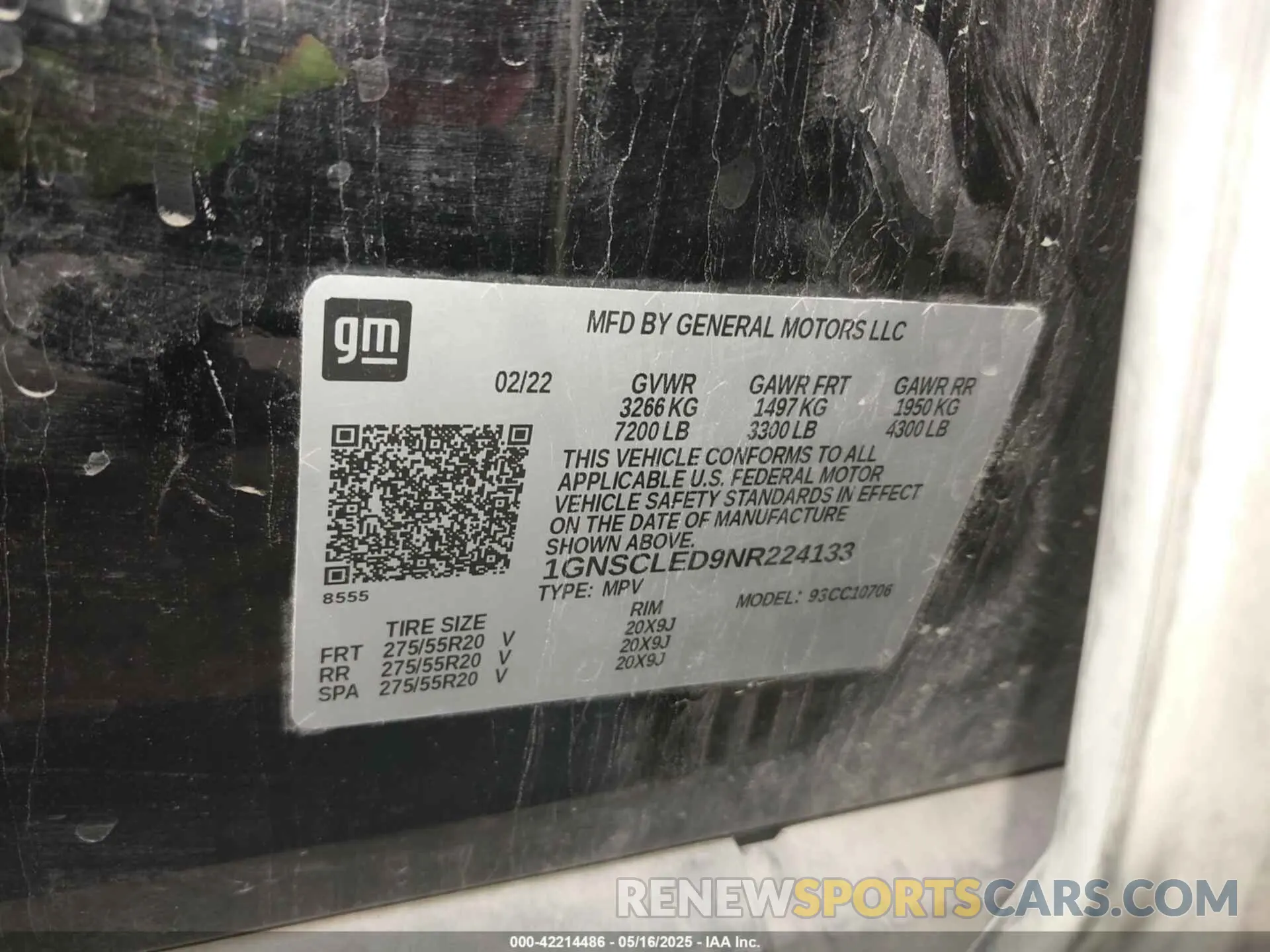 8 Photograph of a damaged car 1GNSCLED9NR224133 CHEVROLET TAHOE 2022
