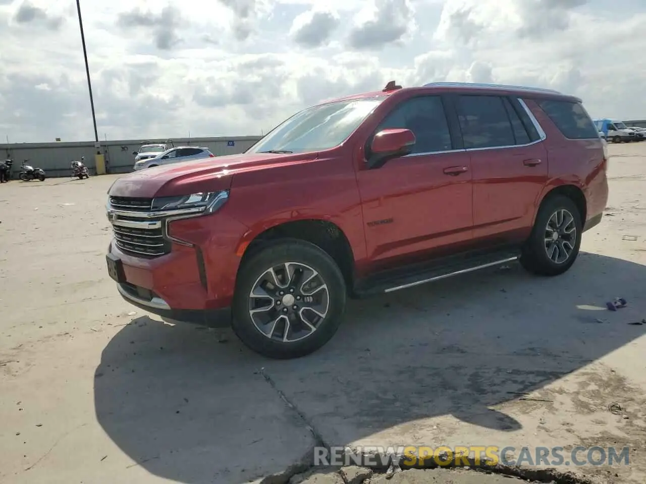 1 Photograph of a damaged car 1GNSCNKD0NR304663 CHEVROLET TAHOE 2022