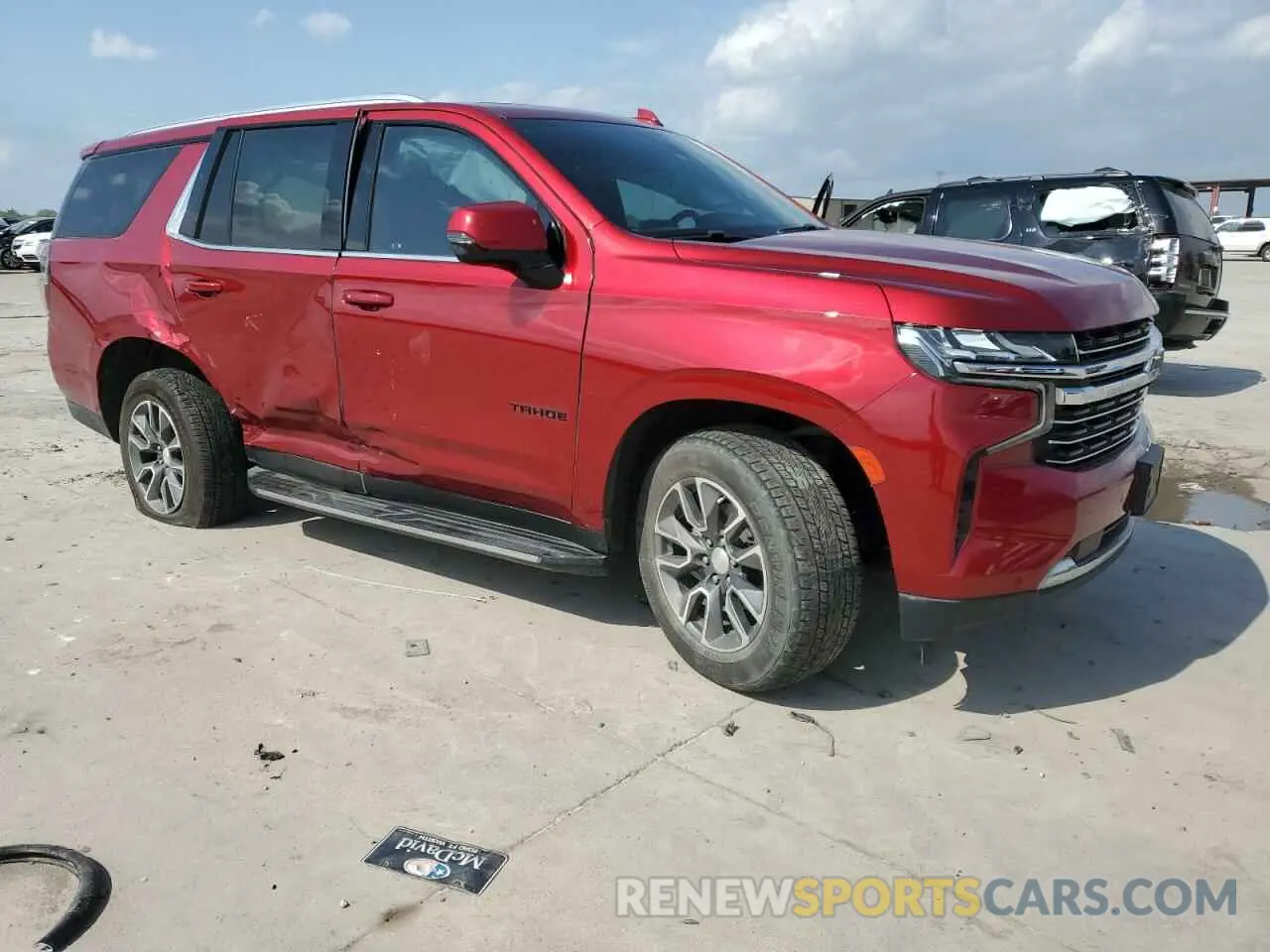 4 Photograph of a damaged car 1GNSCNKD0NR304663 CHEVROLET TAHOE 2022