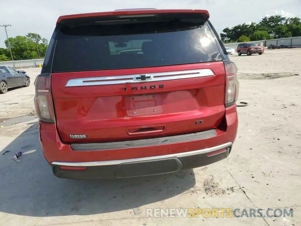 6 Photograph of a damaged car 1GNSCNKD0NR304663 CHEVROLET TAHOE 2022