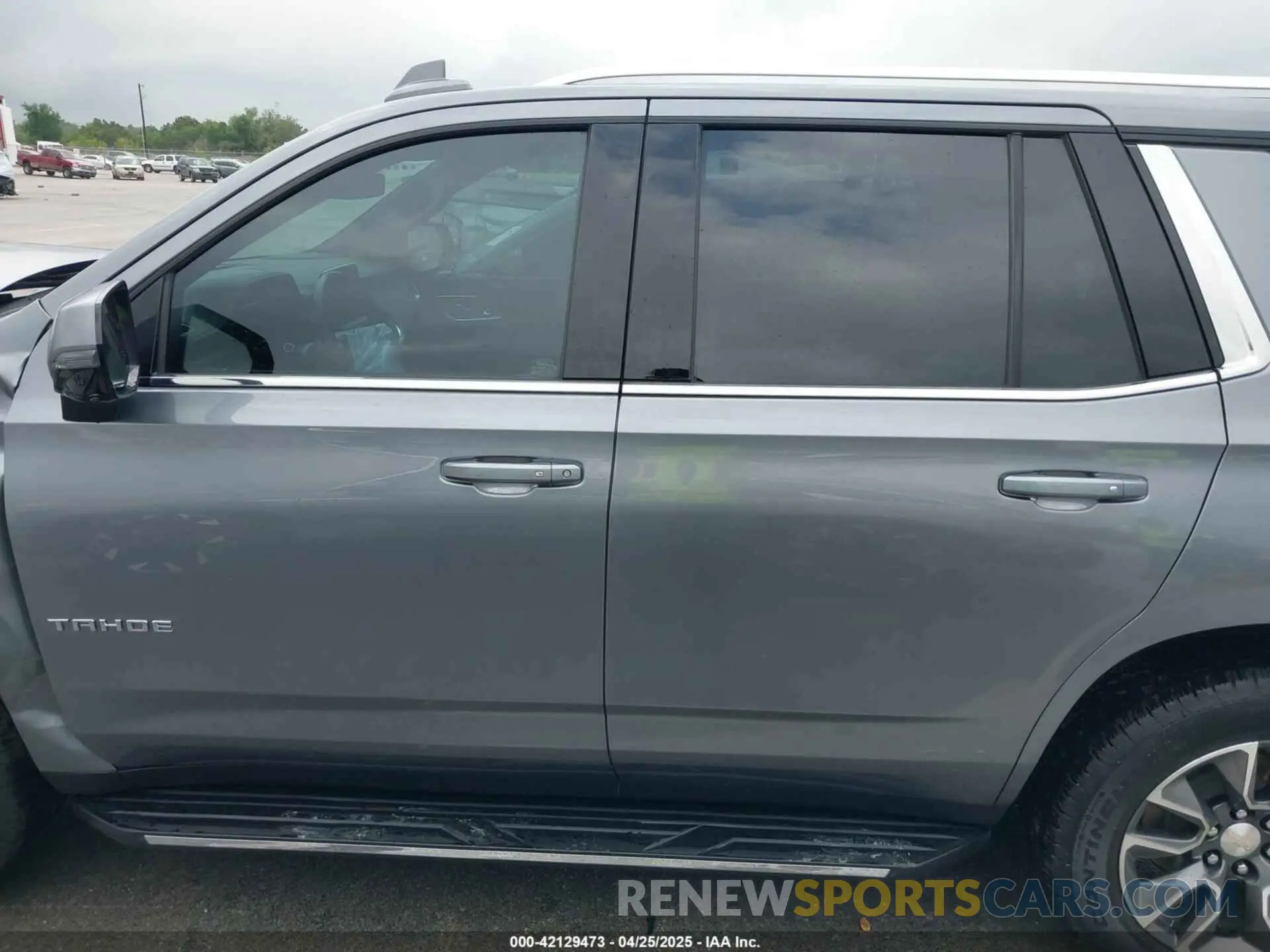 15 Photograph of a damaged car 1GNSCNKD8NR282251 CHEVROLET TAHOE 2022