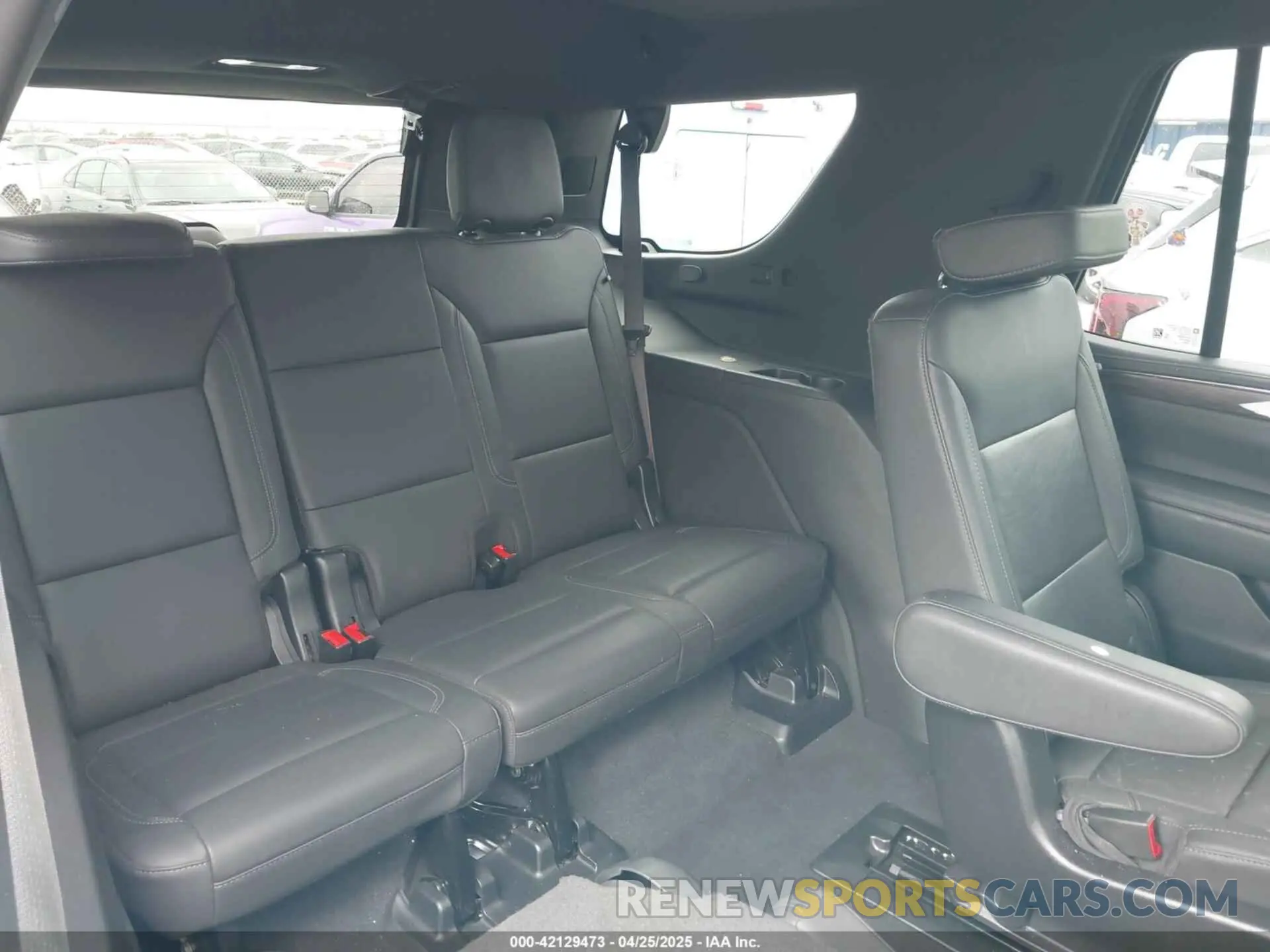8 Photograph of a damaged car 1GNSCNKD8NR282251 CHEVROLET TAHOE 2022