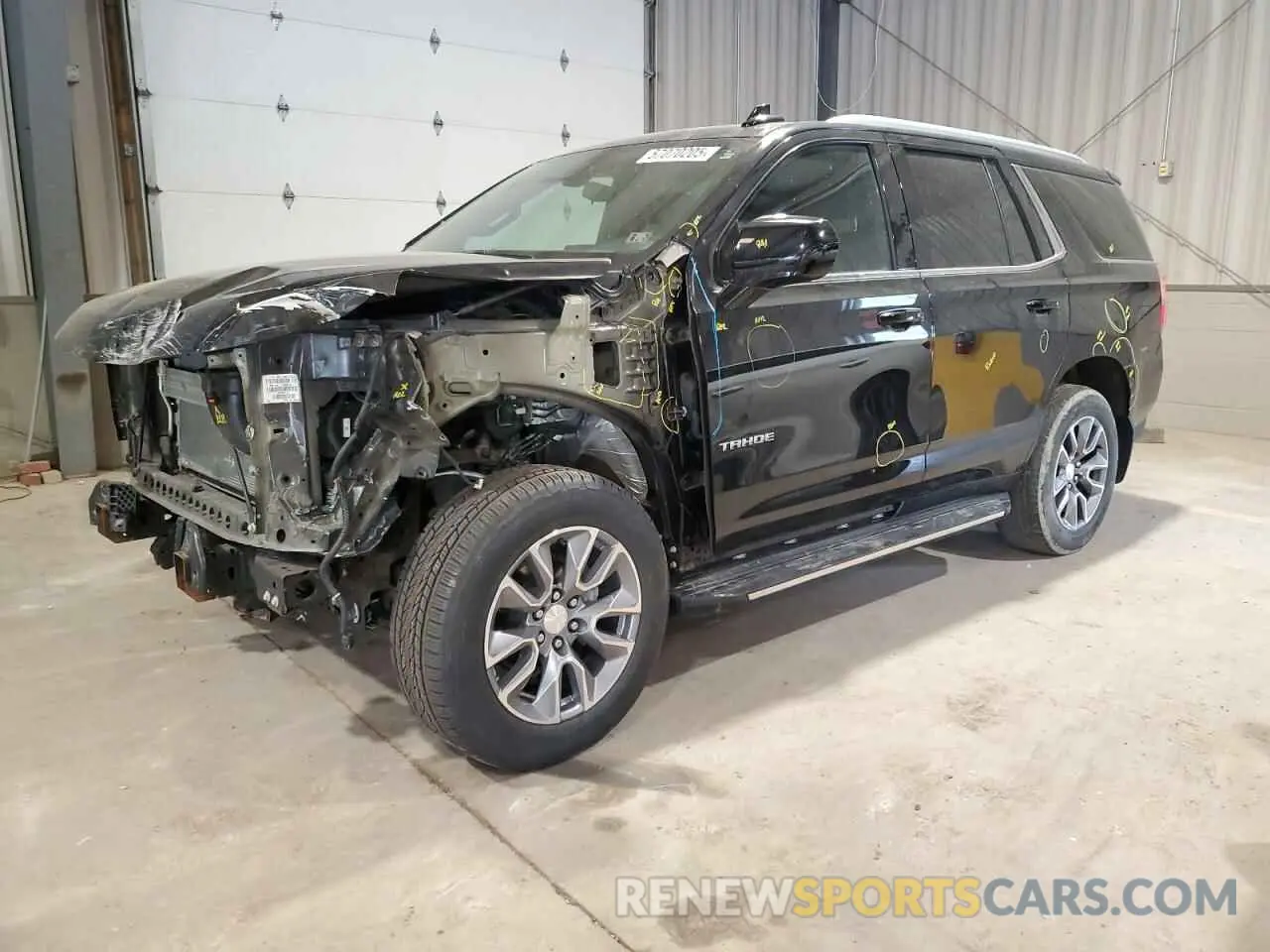 1 Photograph of a damaged car 1GNSKMKD8NR330151 CHEVROLET TAHOE 2022