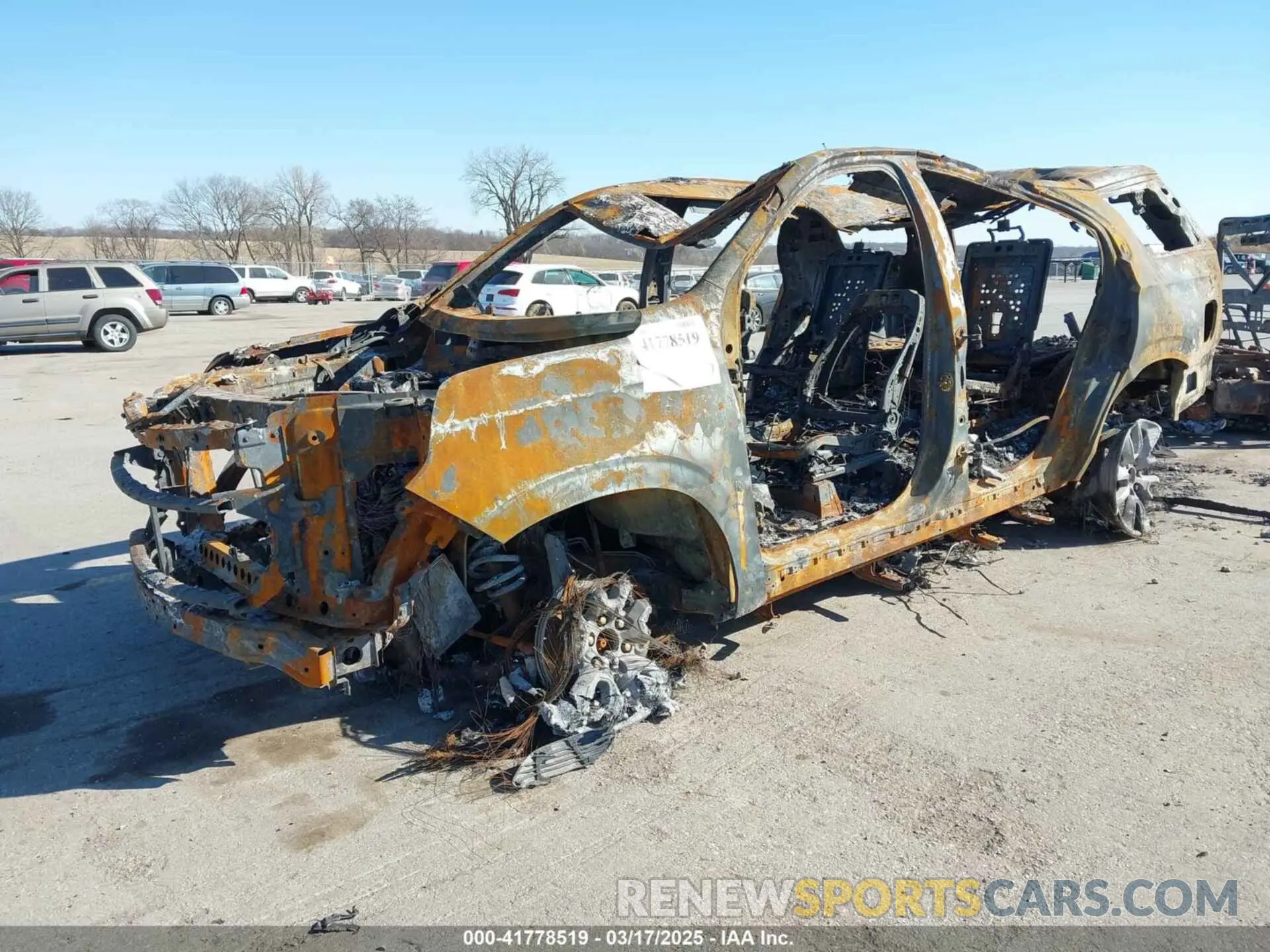 2 Photograph of a damaged car 1GNSKNKT1NR314743 CHEVROLET TAHOE 2022