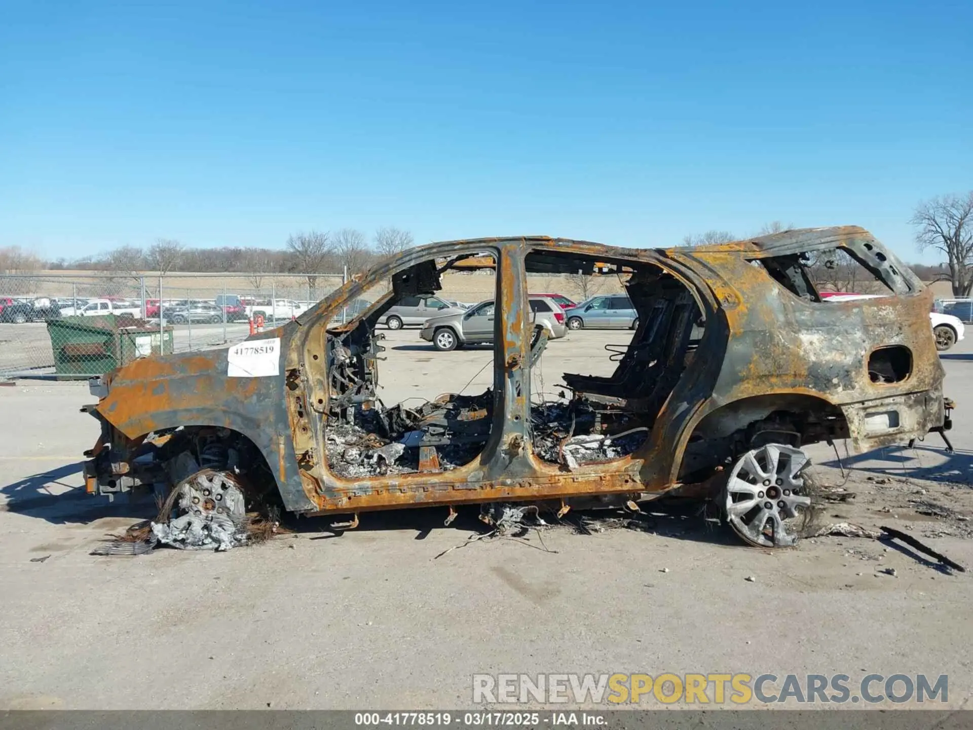 6 Photograph of a damaged car 1GNSKNKT1NR314743 CHEVROLET TAHOE 2022