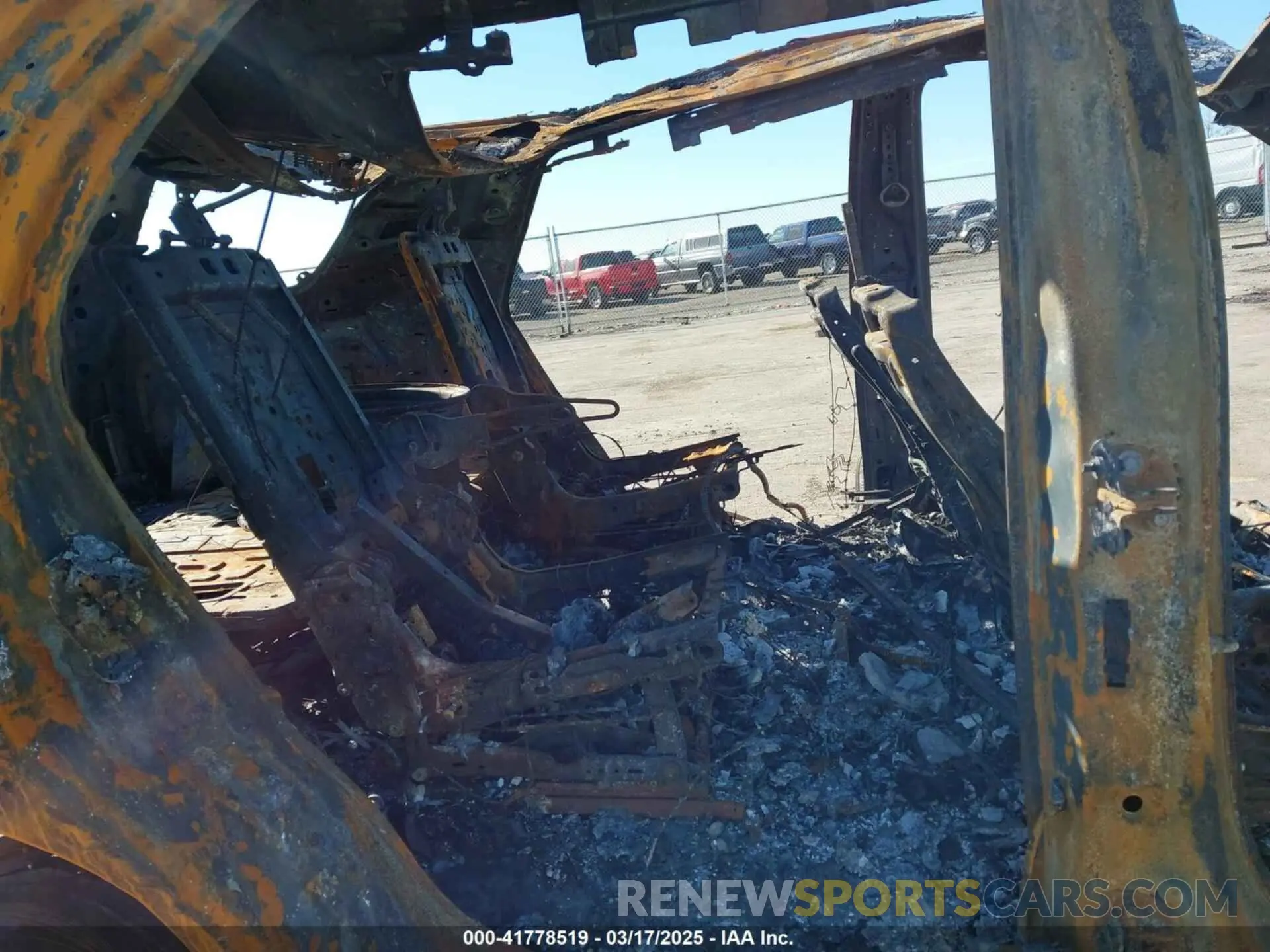 8 Photograph of a damaged car 1GNSKNKT1NR314743 CHEVROLET TAHOE 2022