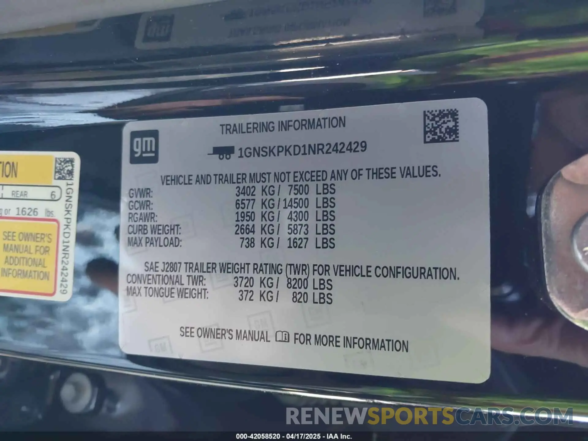 9 Photograph of a damaged car 1GNSKPKD1NR242429 CHEVROLET TAHOE 2022