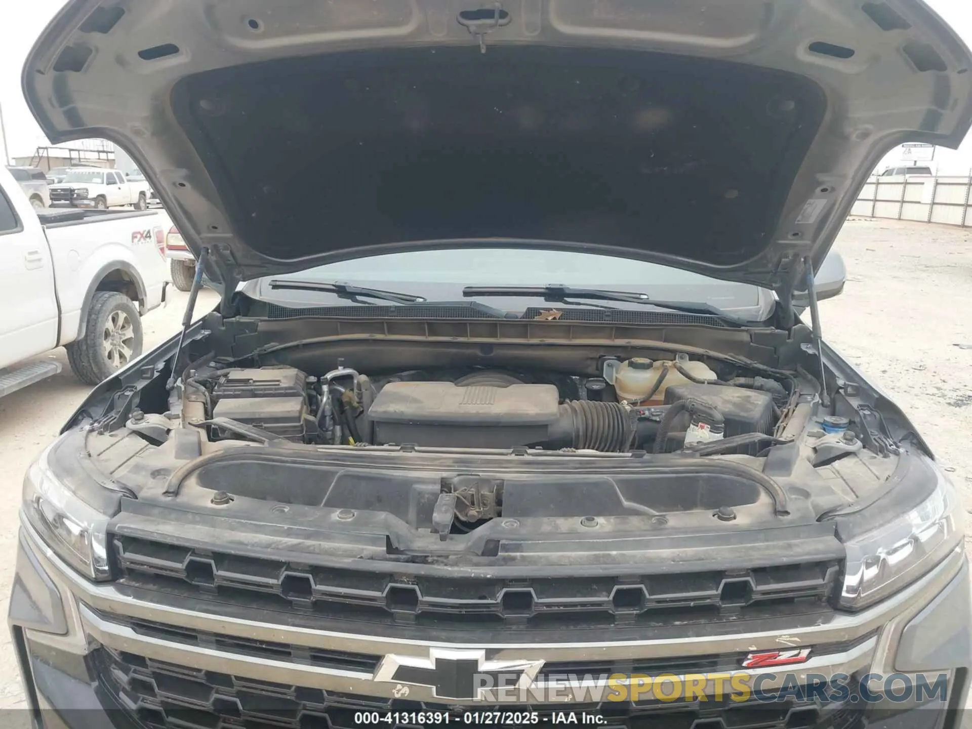 10 Photograph of a damaged car 1GNSKPKD3NR304672 CHEVROLET TAHOE 2022