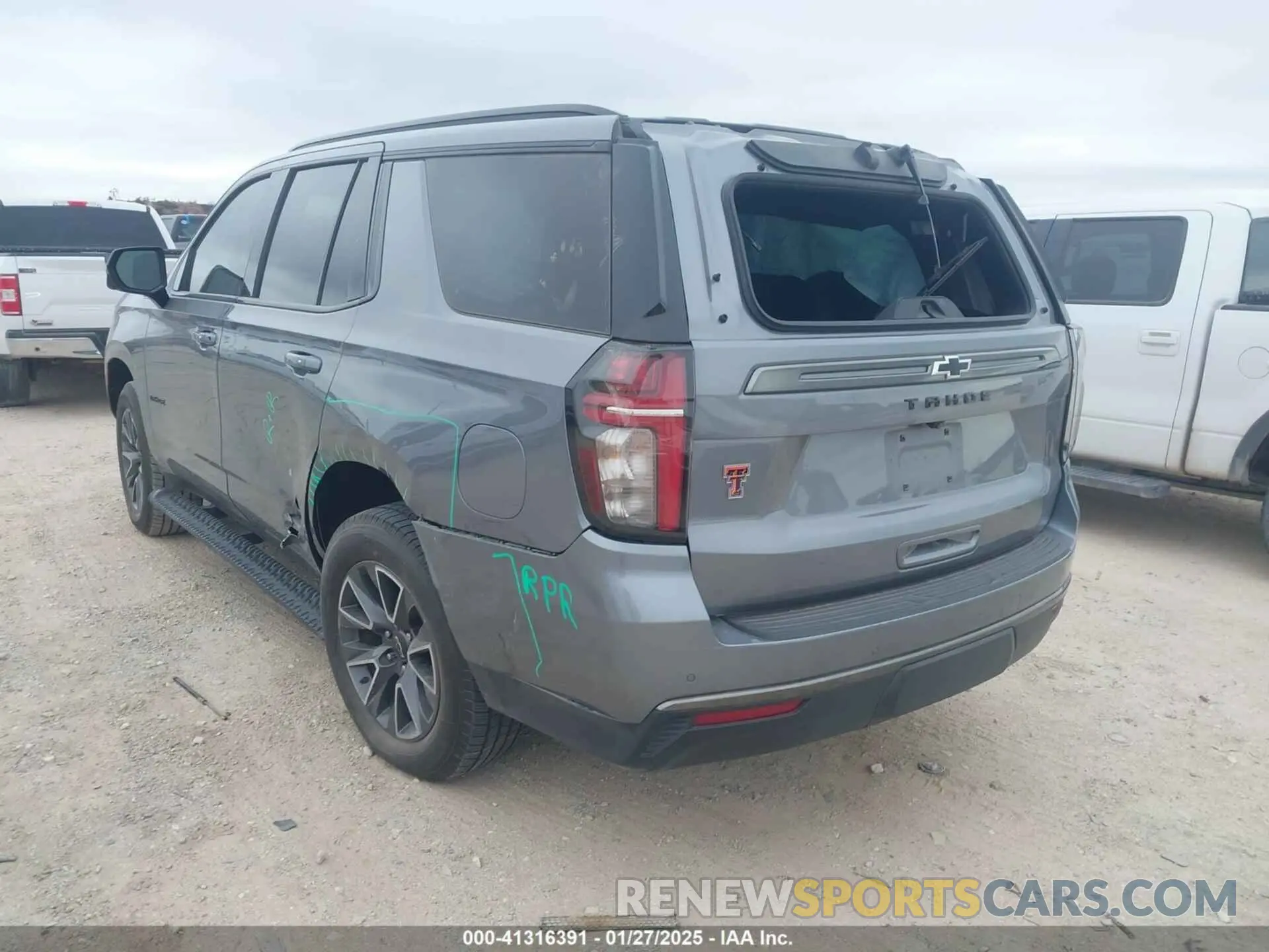3 Photograph of a damaged car 1GNSKPKD3NR304672 CHEVROLET TAHOE 2022