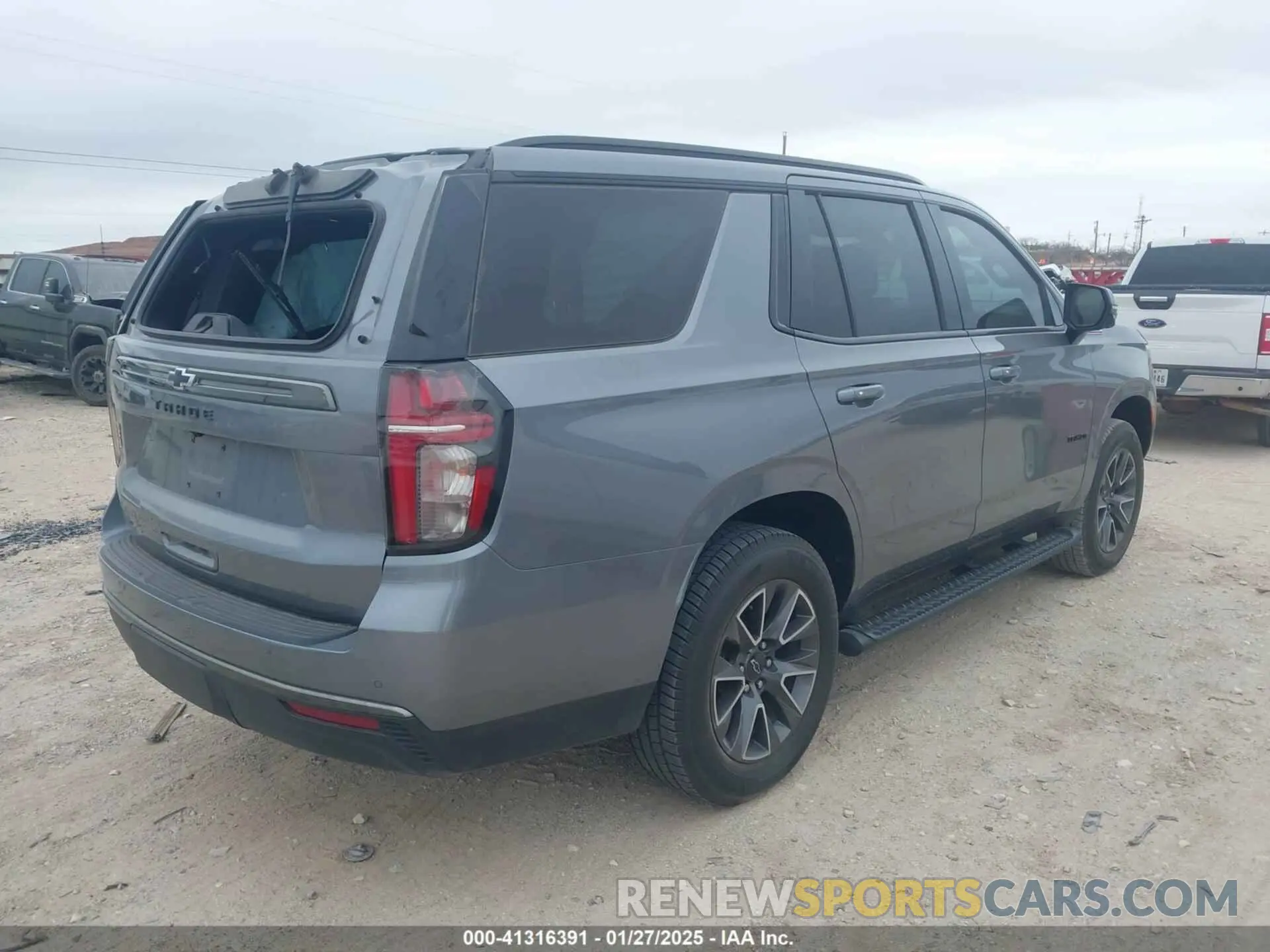 4 Photograph of a damaged car 1GNSKPKD3NR304672 CHEVROLET TAHOE 2022