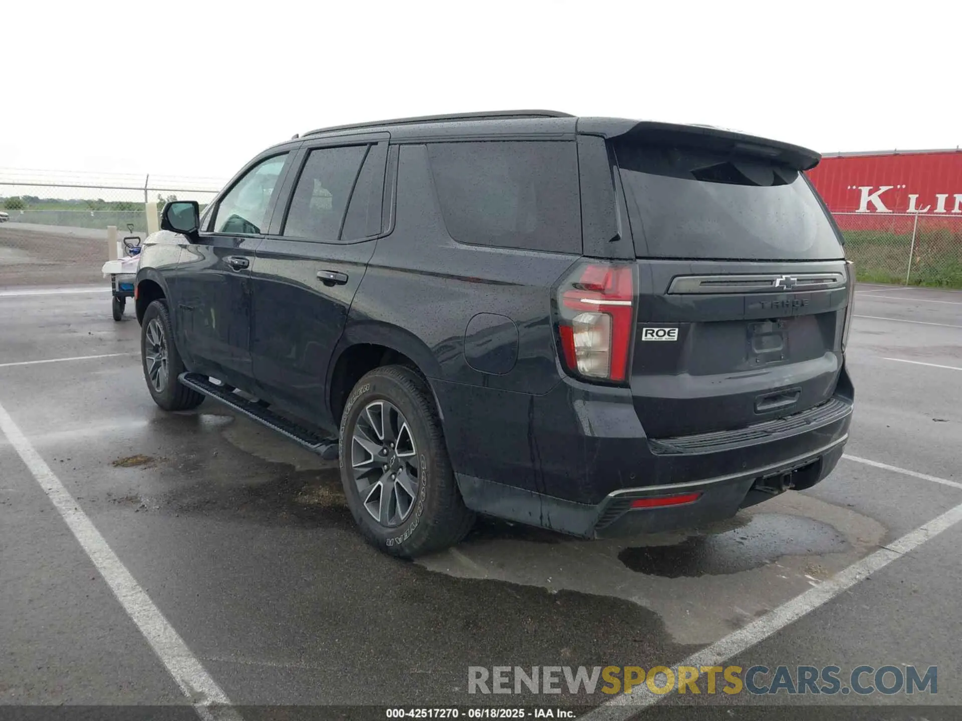 3 Photograph of a damaged car 1GNSKPKD7NR168529 CHEVROLET TAHOE 2022
