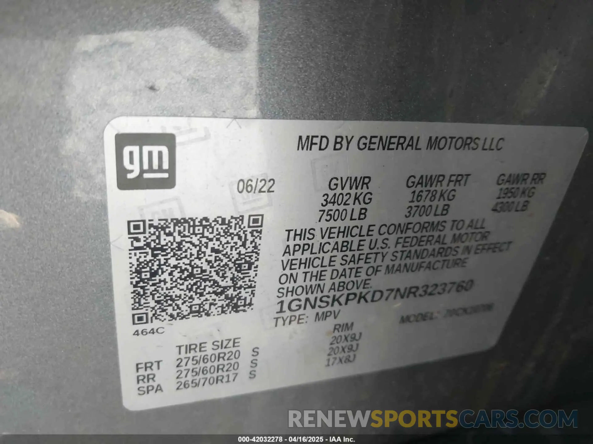 9 Photograph of a damaged car 1GNSKPKD7NR323760 CHEVROLET TAHOE 2022