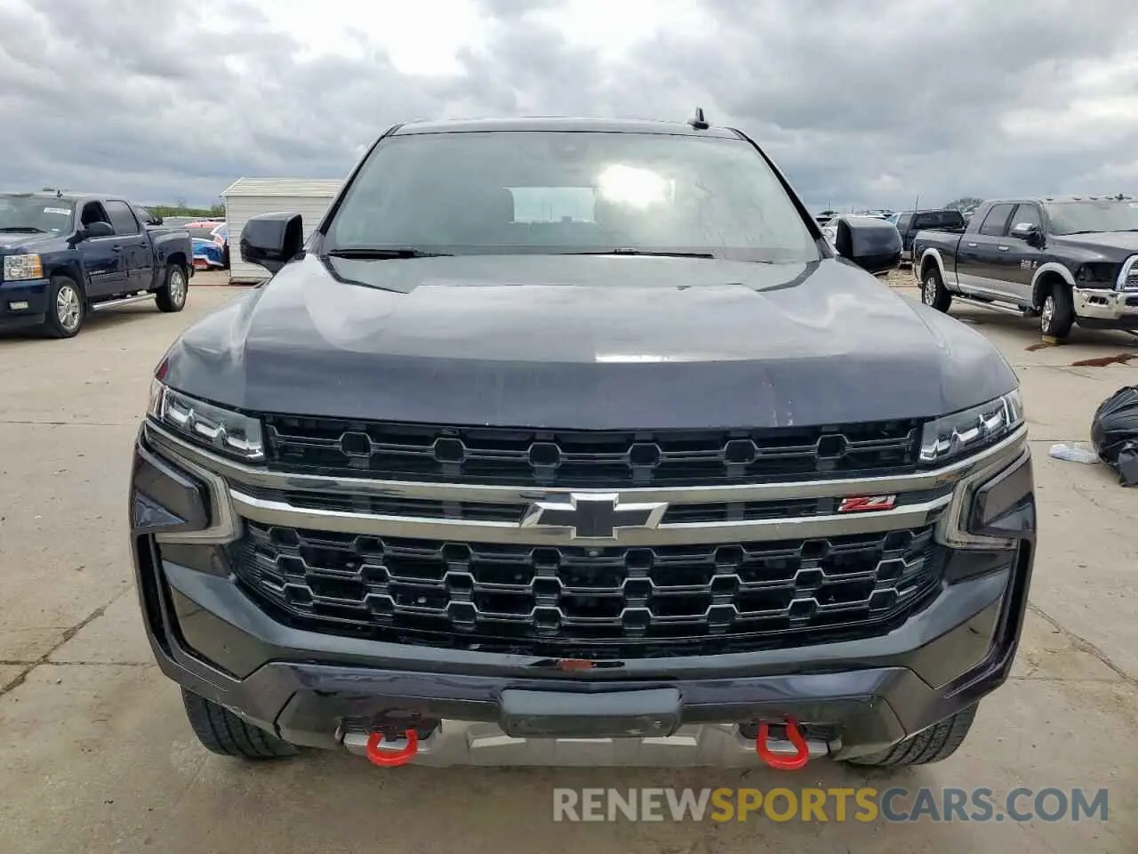5 Photograph of a damaged car 1GNSKPKD8NR214482 CHEVROLET TAHOE 2022
