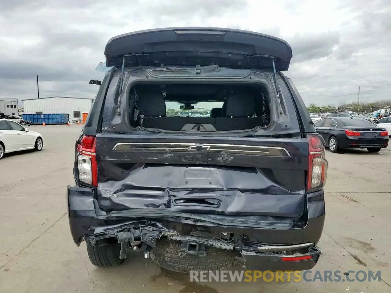 6 Photograph of a damaged car 1GNSKPKD8NR214482 CHEVROLET TAHOE 2022