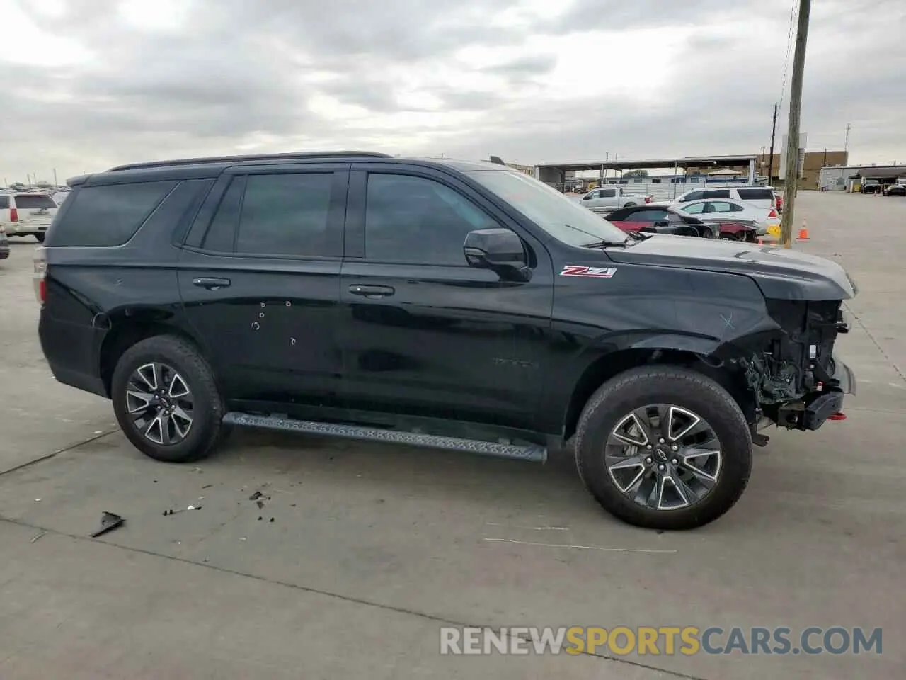 4 Photograph of a damaged car 1GNSKPKDXNR209400 CHEVROLET TAHOE 2022