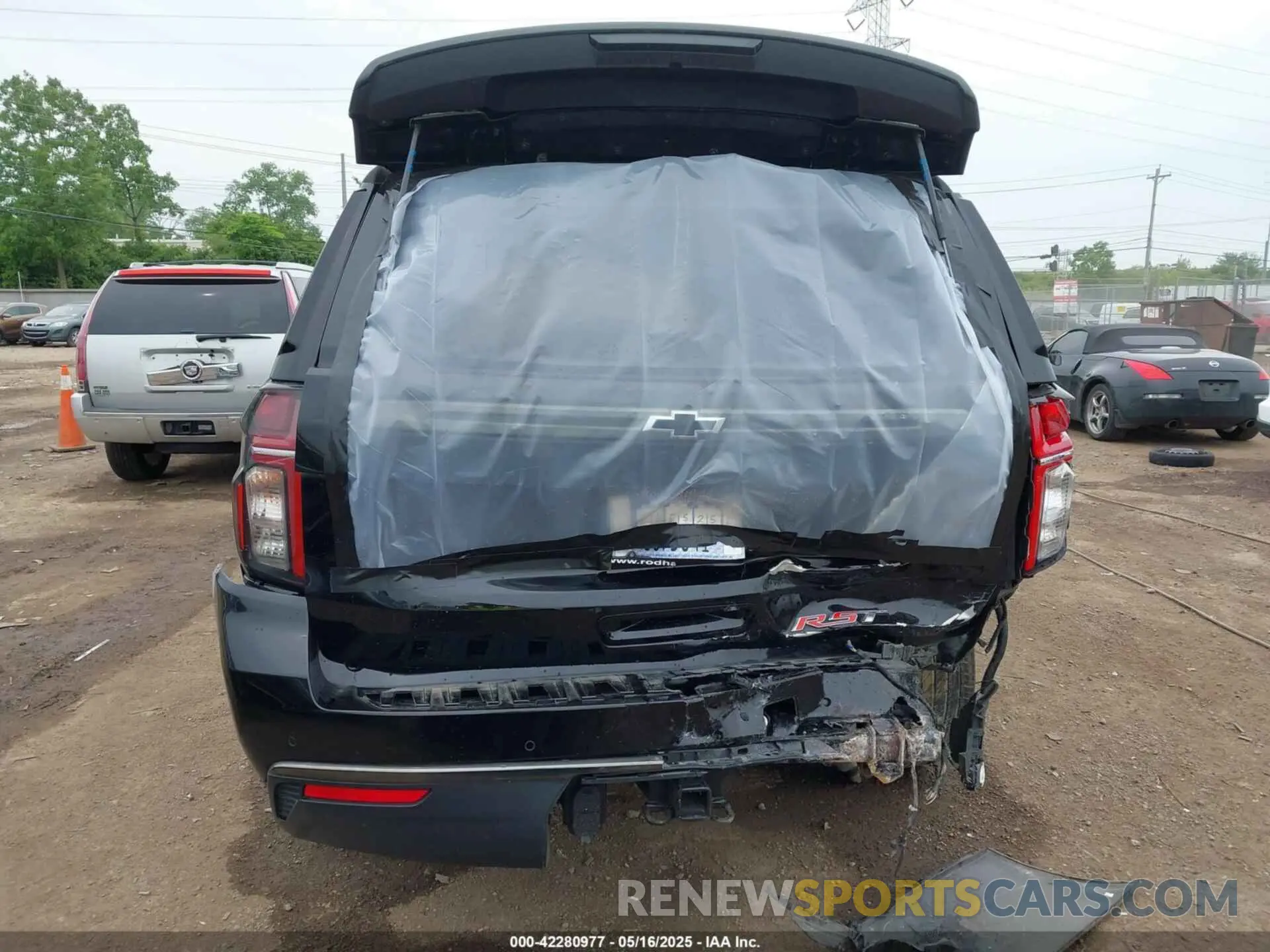 16 Photograph of a damaged car 1GNSKRKD0NR193459 CHEVROLET TAHOE 2022
