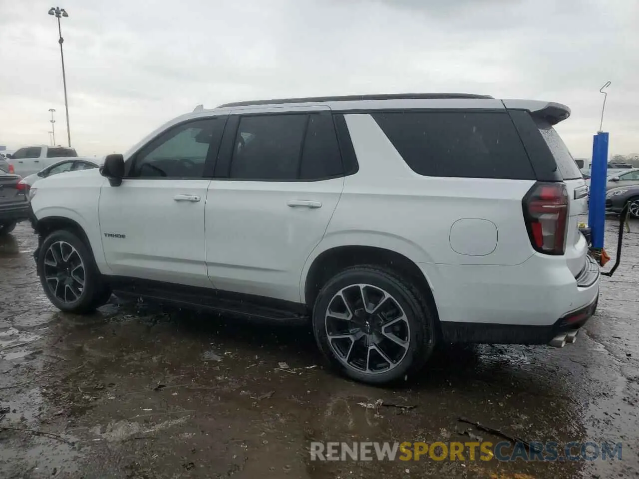 2 Photograph of a damaged car 1GNSKRKD2NR116379 CHEVROLET TAHOE 2022