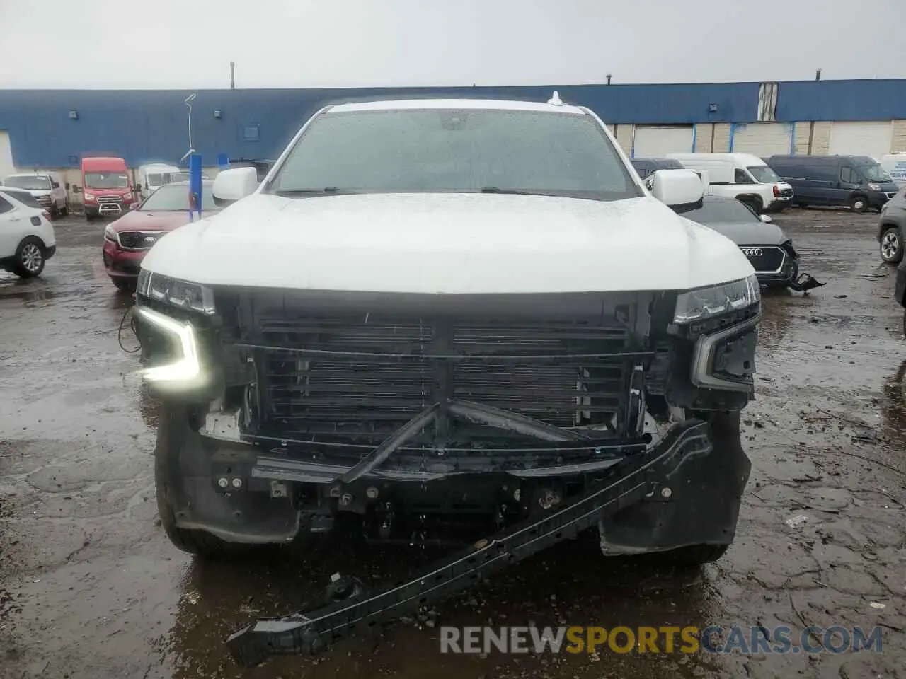 5 Photograph of a damaged car 1GNSKRKD2NR116379 CHEVROLET TAHOE 2022