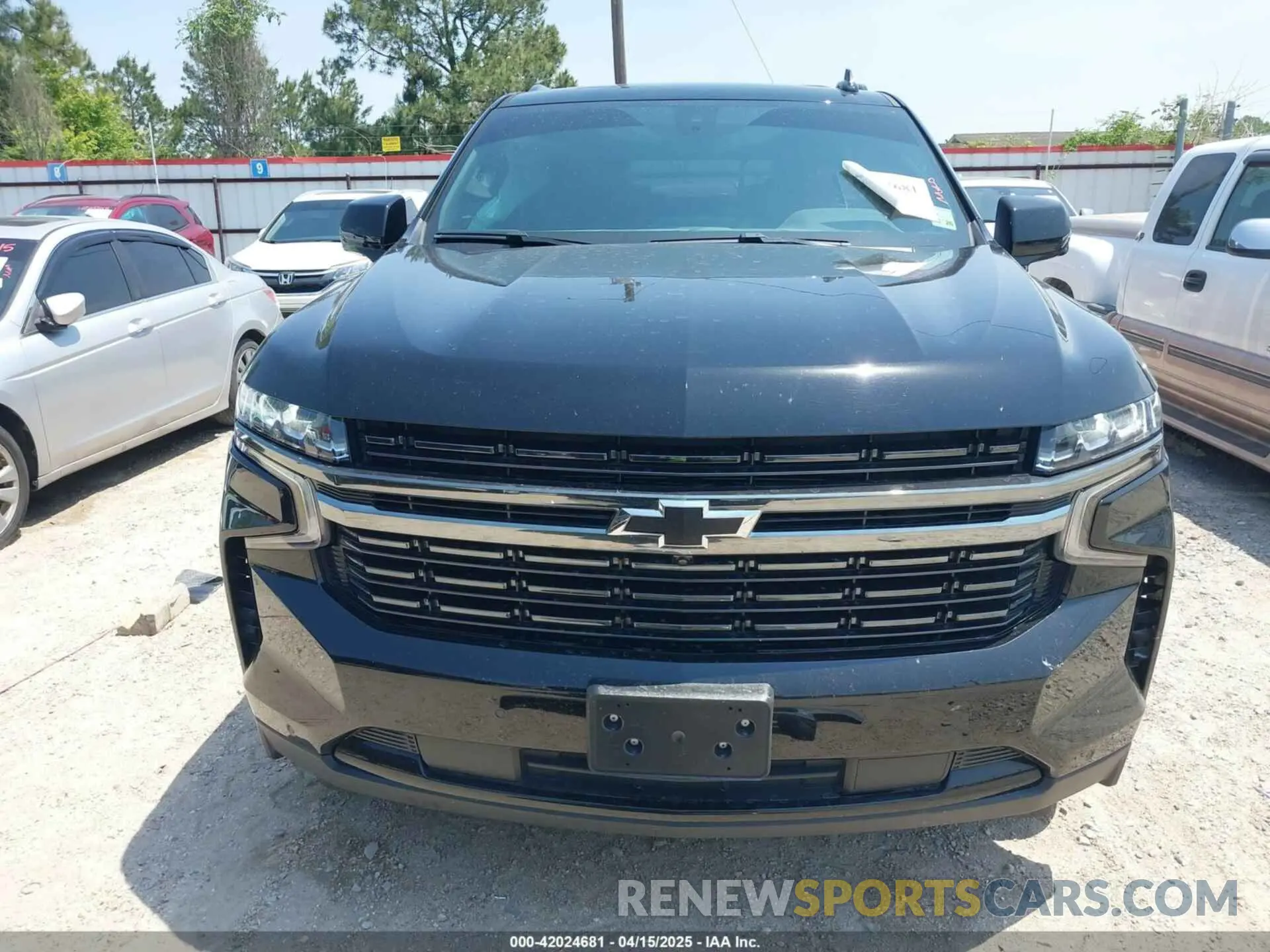 13 Photograph of a damaged car 1GNSKRKD4NR193528 CHEVROLET TAHOE 2022