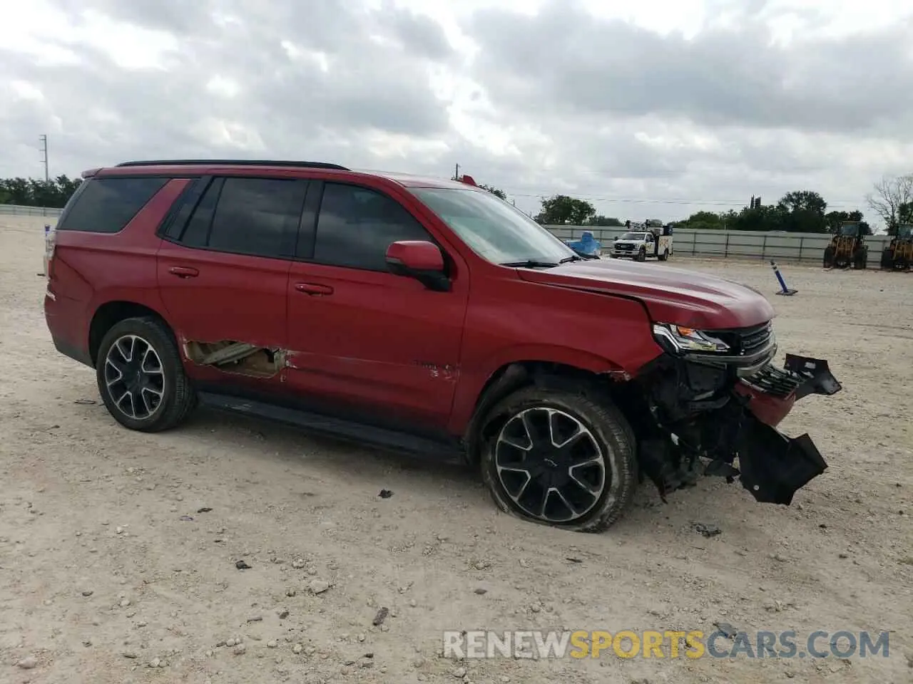 4 Photograph of a damaged car 1GNSKRKDXNR200398 CHEVROLET TAHOE 2022