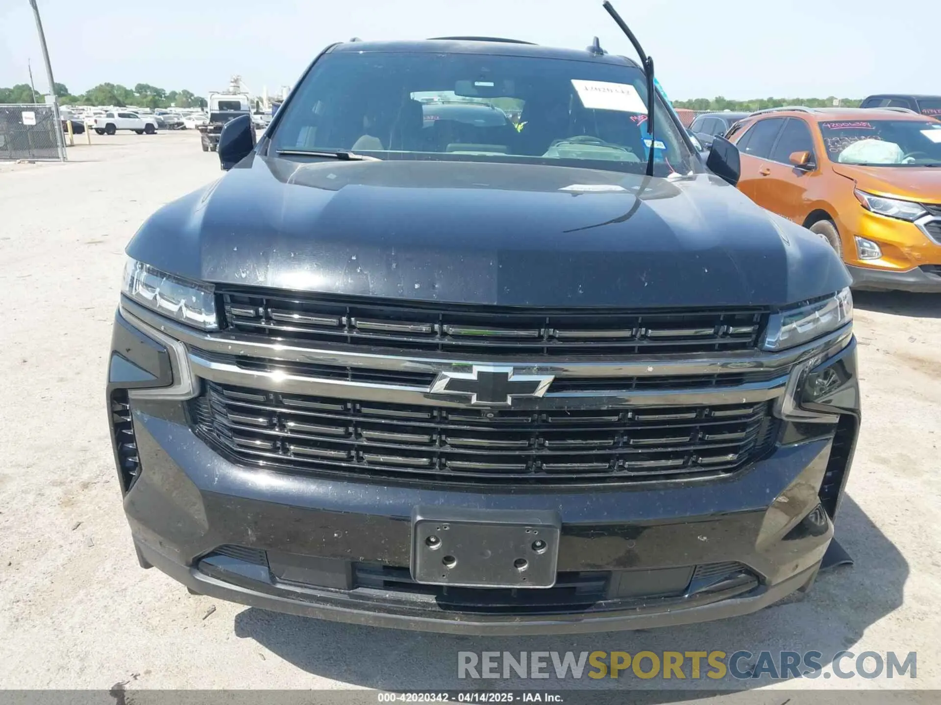 12 Photograph of a damaged car 1GNSKRKT7NR228974 CHEVROLET TAHOE 2022