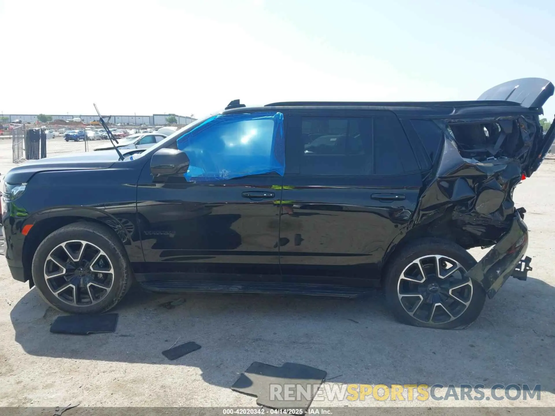 14 Photograph of a damaged car 1GNSKRKT7NR228974 CHEVROLET TAHOE 2022