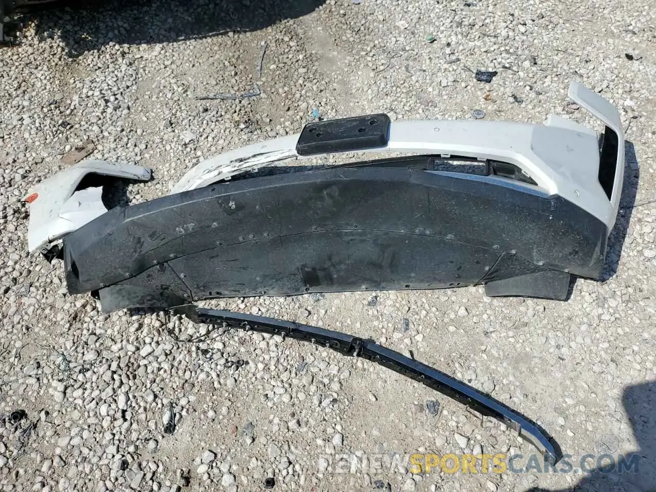 13 Photograph of a damaged car 1GNSKTKL5NR186348 CHEVROLET TAHOE 2022