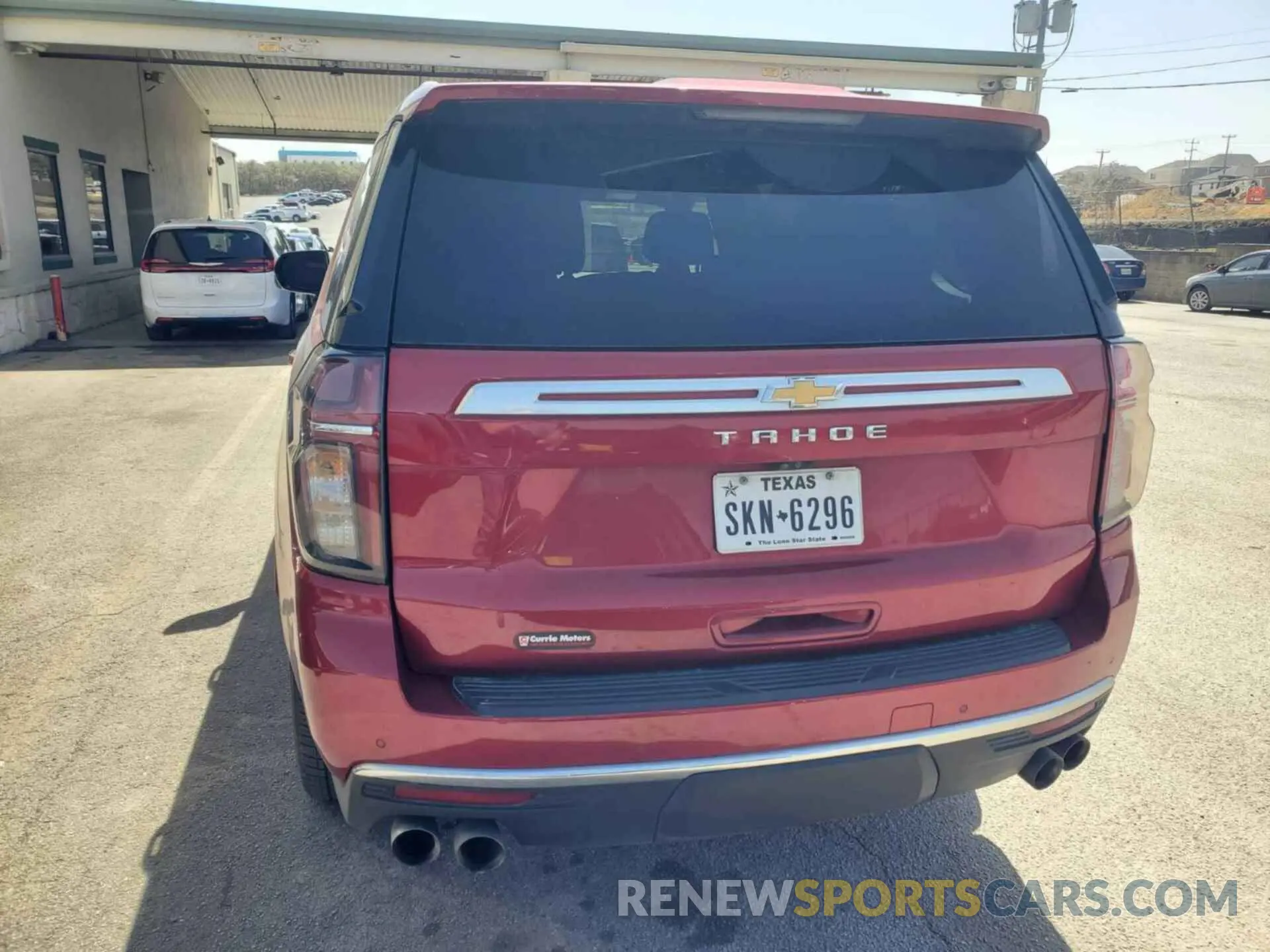 18 Photograph of a damaged car 1GNSKTKL6NR147963 CHEVROLET TAHOE 2022