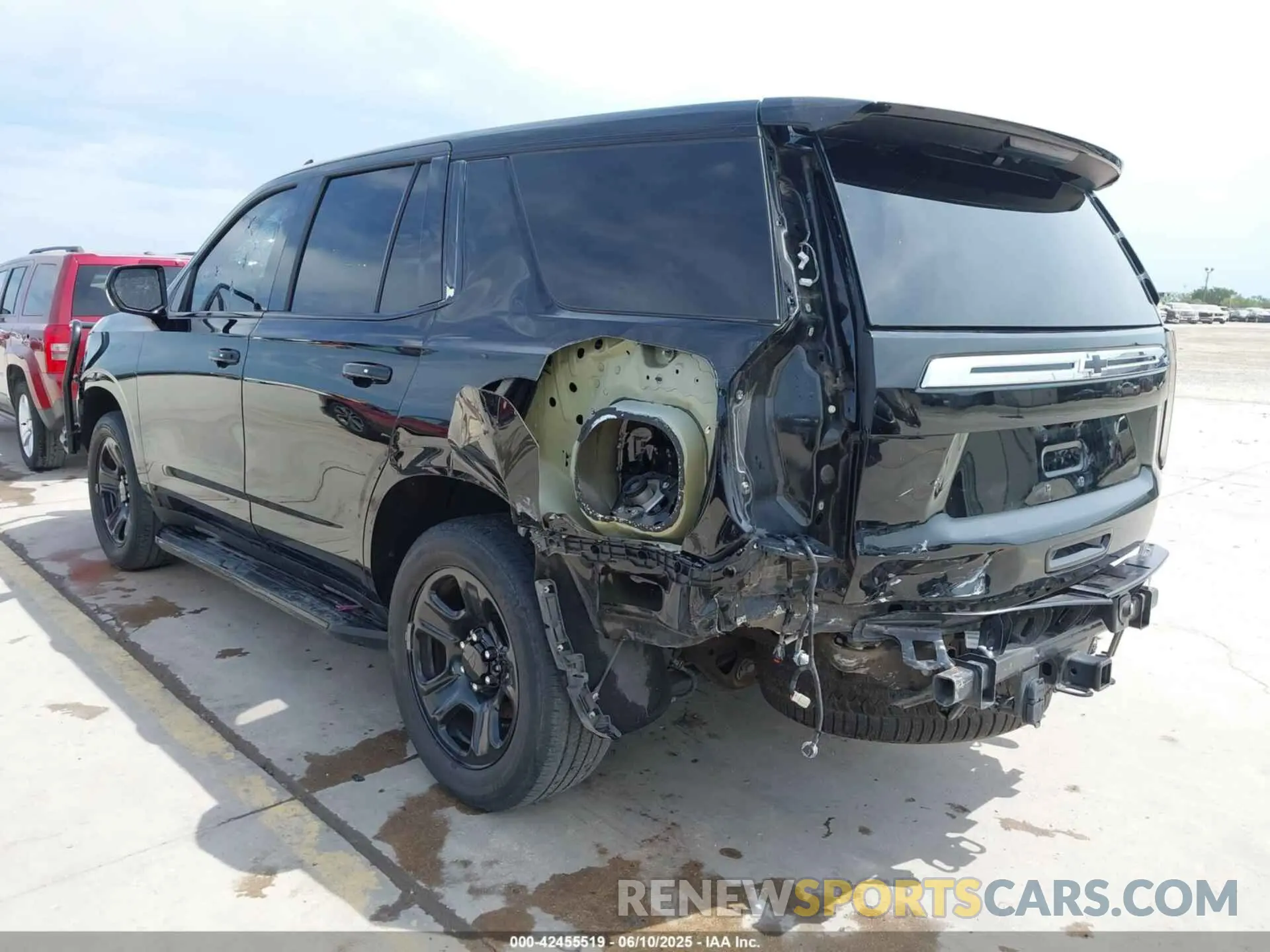 3 Photograph of a damaged car 1GNSCLED3PR188880 CHEVROLET TAHOE 2023