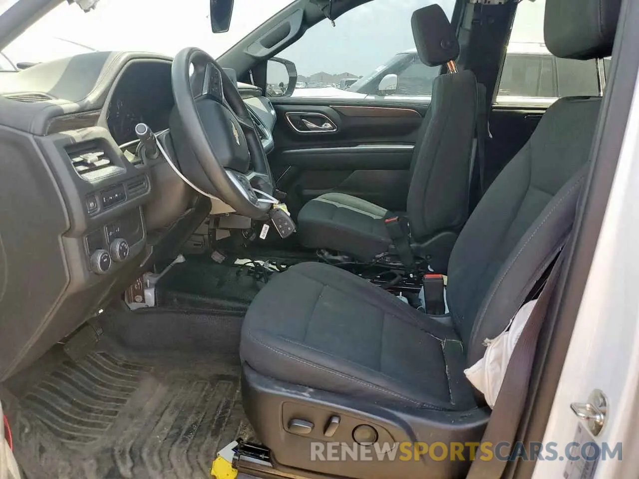 7 Photograph of a damaged car 1GNSCLED3PR353729 CHEVROLET TAHOE 2023