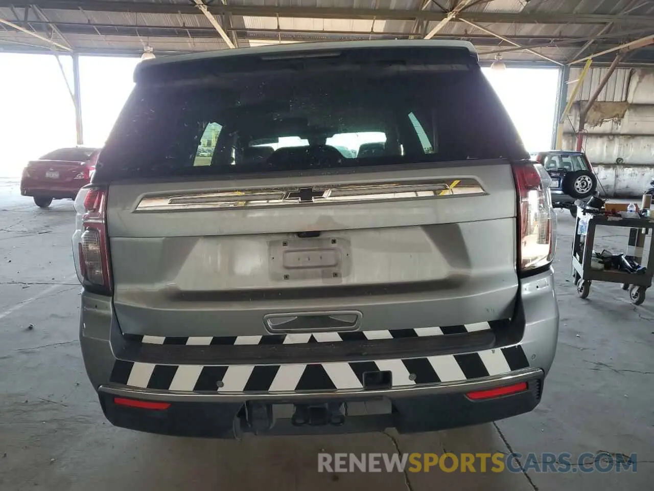 6 Photograph of a damaged car 1GNSCLED5PR133377 CHEVROLET TAHOE 2023