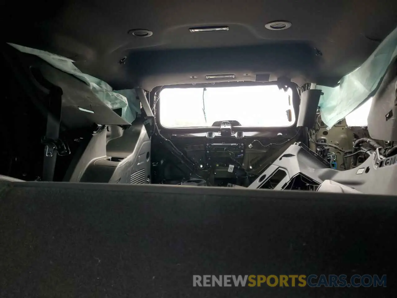 10 Photograph of a damaged car 1GNSCLED6PR415916 CHEVROLET TAHOE 2023