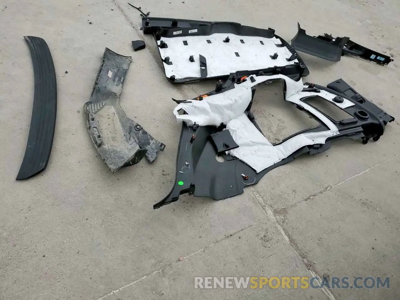 13 Photograph of a damaged car 1GNSCLED7PR428027 CHEVROLET TAHOE 2023