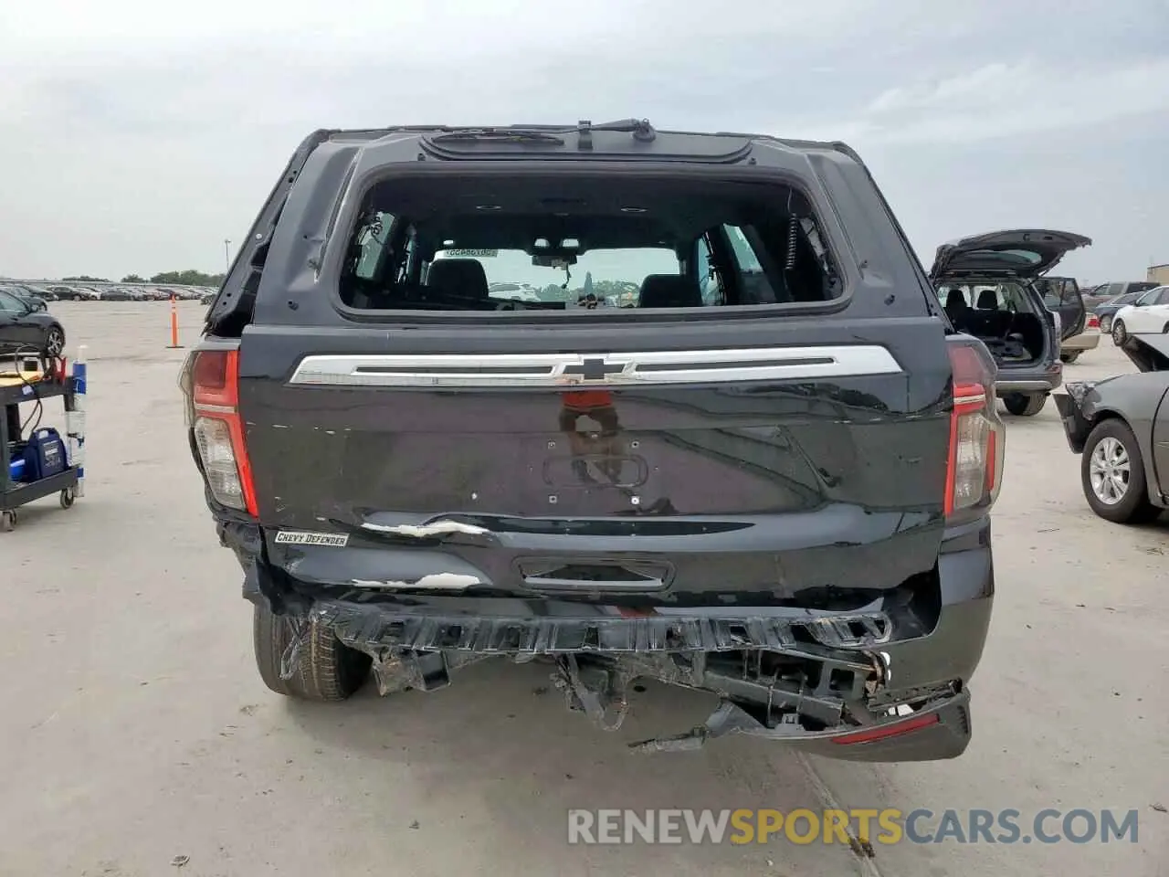 6 Photograph of a damaged car 1GNSCLED7PR428027 CHEVROLET TAHOE 2023